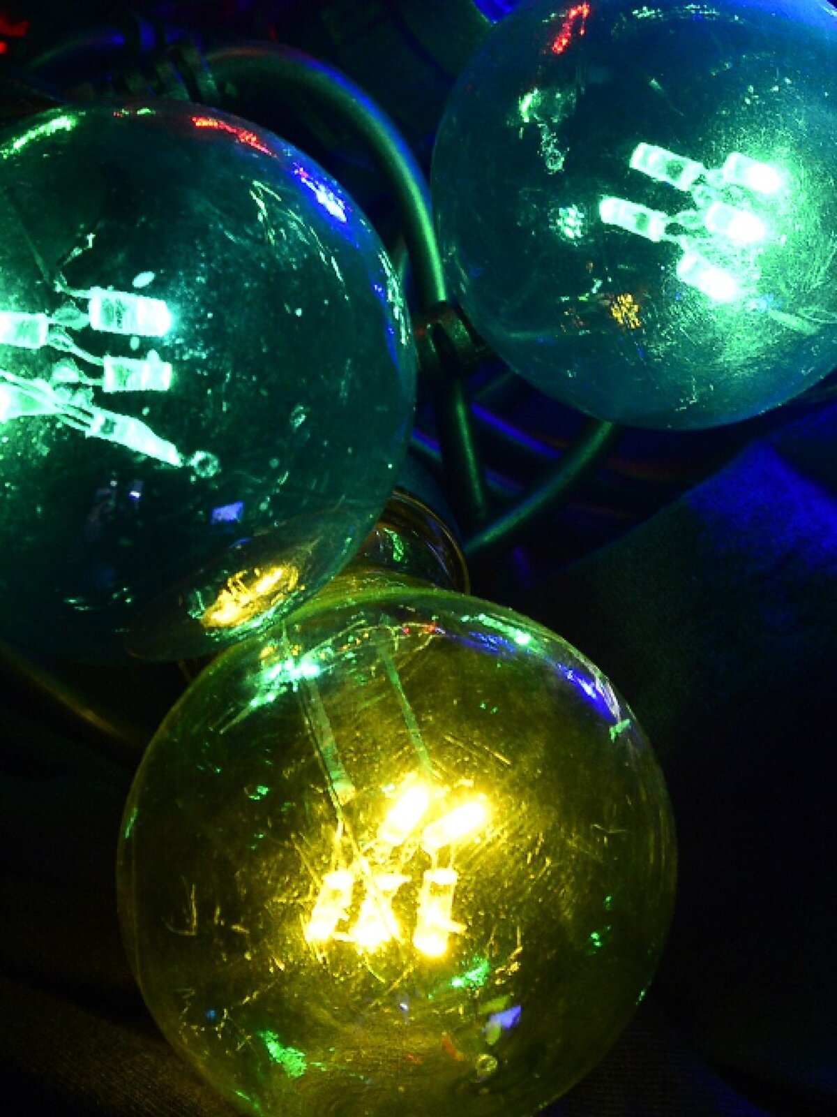 10 Clear G60 Festoon Christmas Party Lights With 50 Multi Colour LEDs - 5m