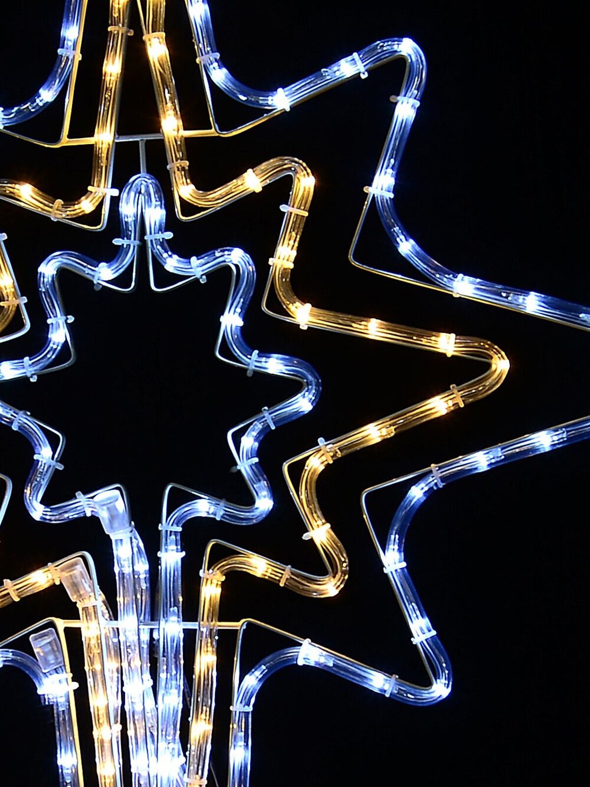 1.1m Dynamic Star Of Bethlehem Outdoor Cool & Warm White LED Light Display — image 3