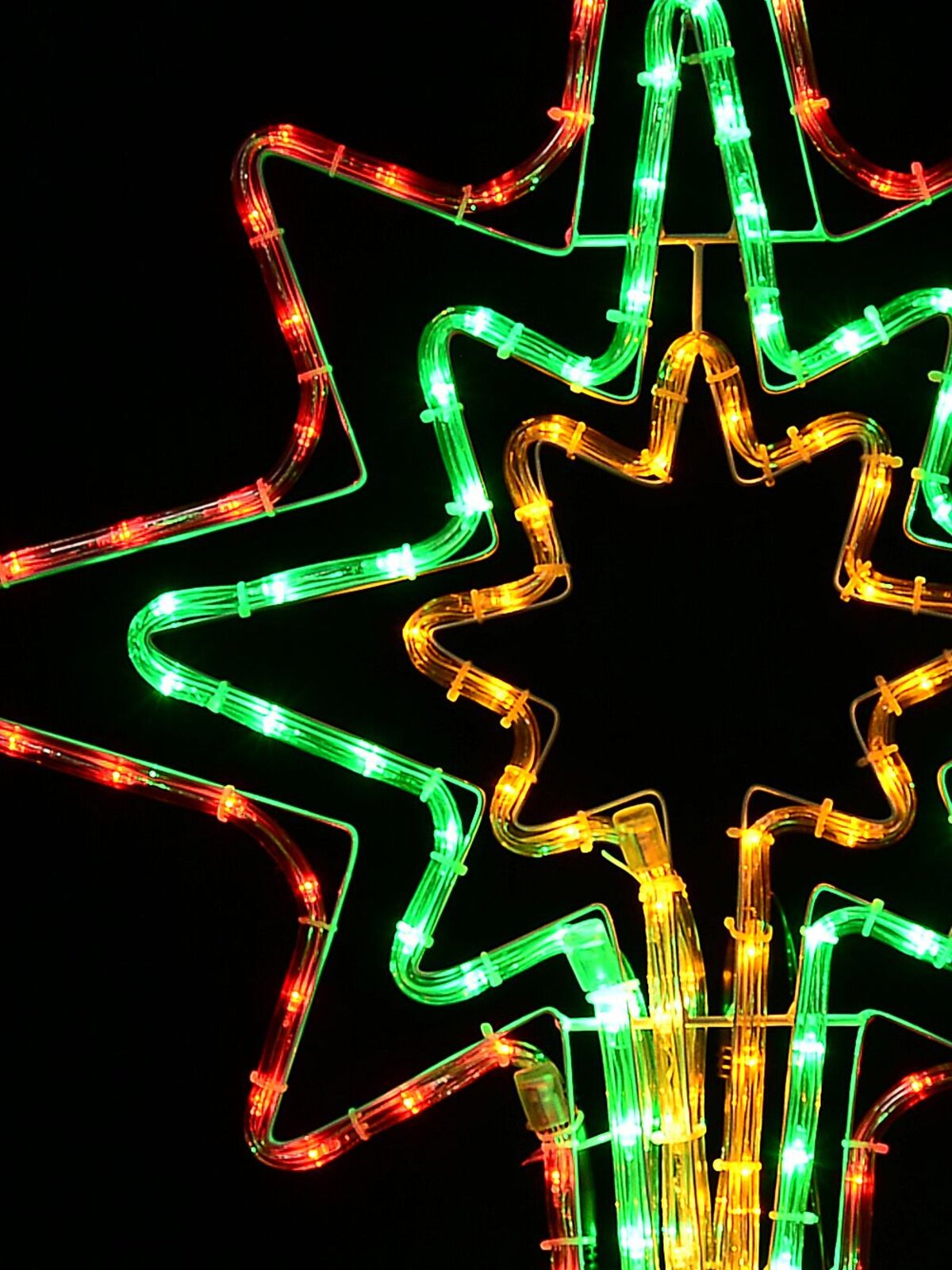1.1m Dynamic Star Of Bethlehem Outdoor Multi Colour LED Light Display — image 3