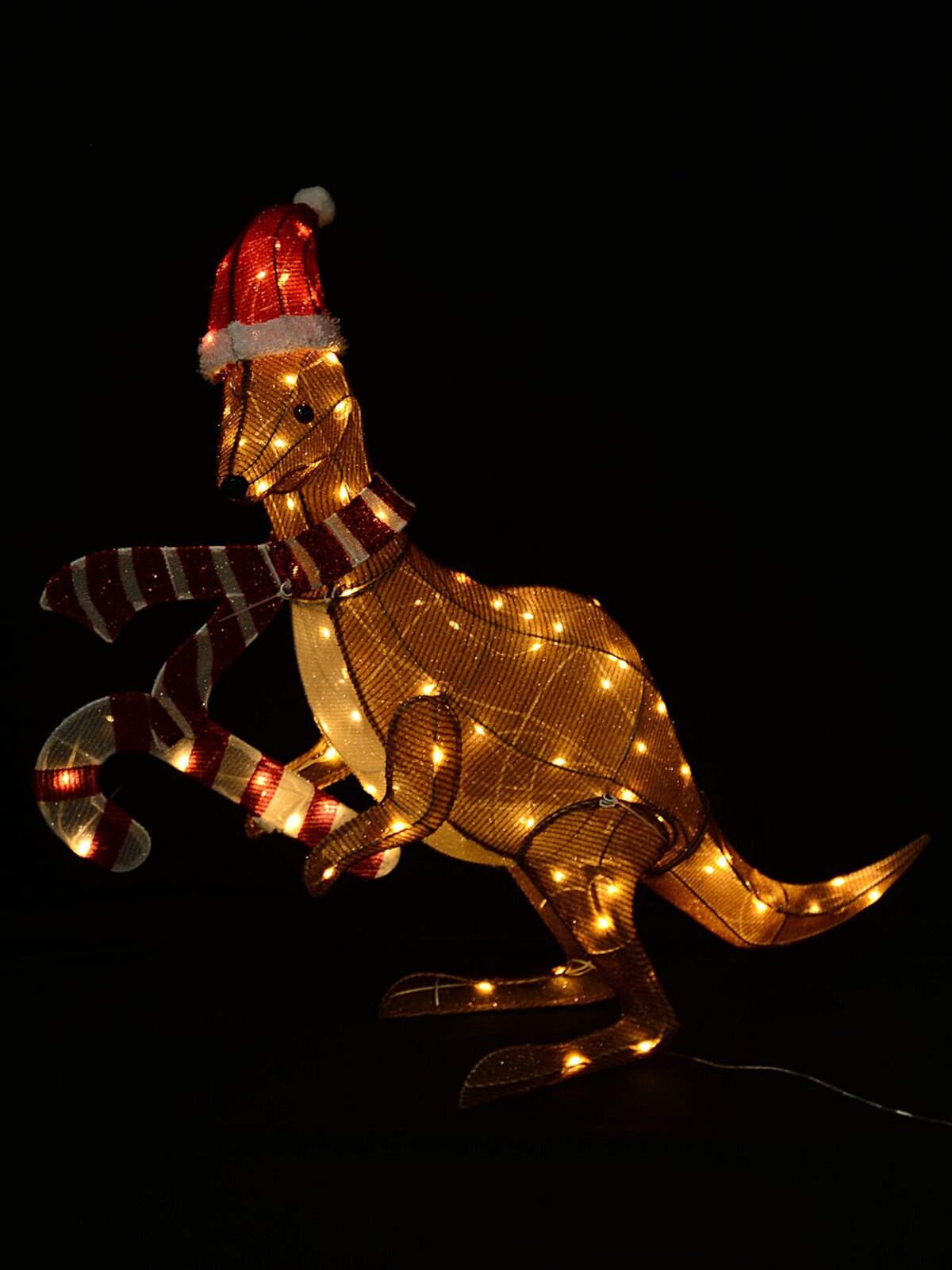 1.1m Warm White With Twinkle LED Christmas Kangaroo Fabric Light Display — image 4