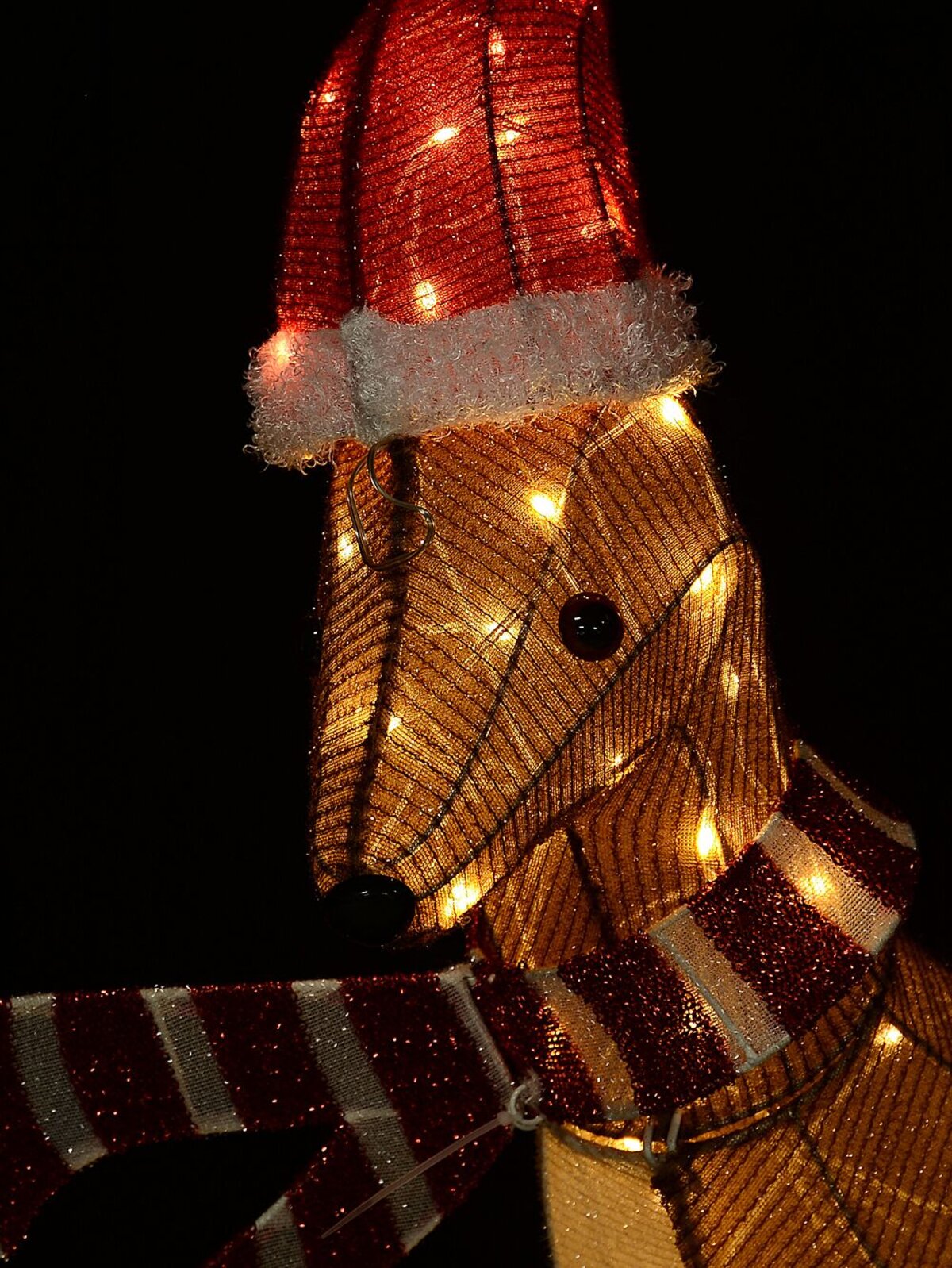 1.1m Warm White With Twinkle LED Christmas Kangaroo Fabric Light Display — image 5