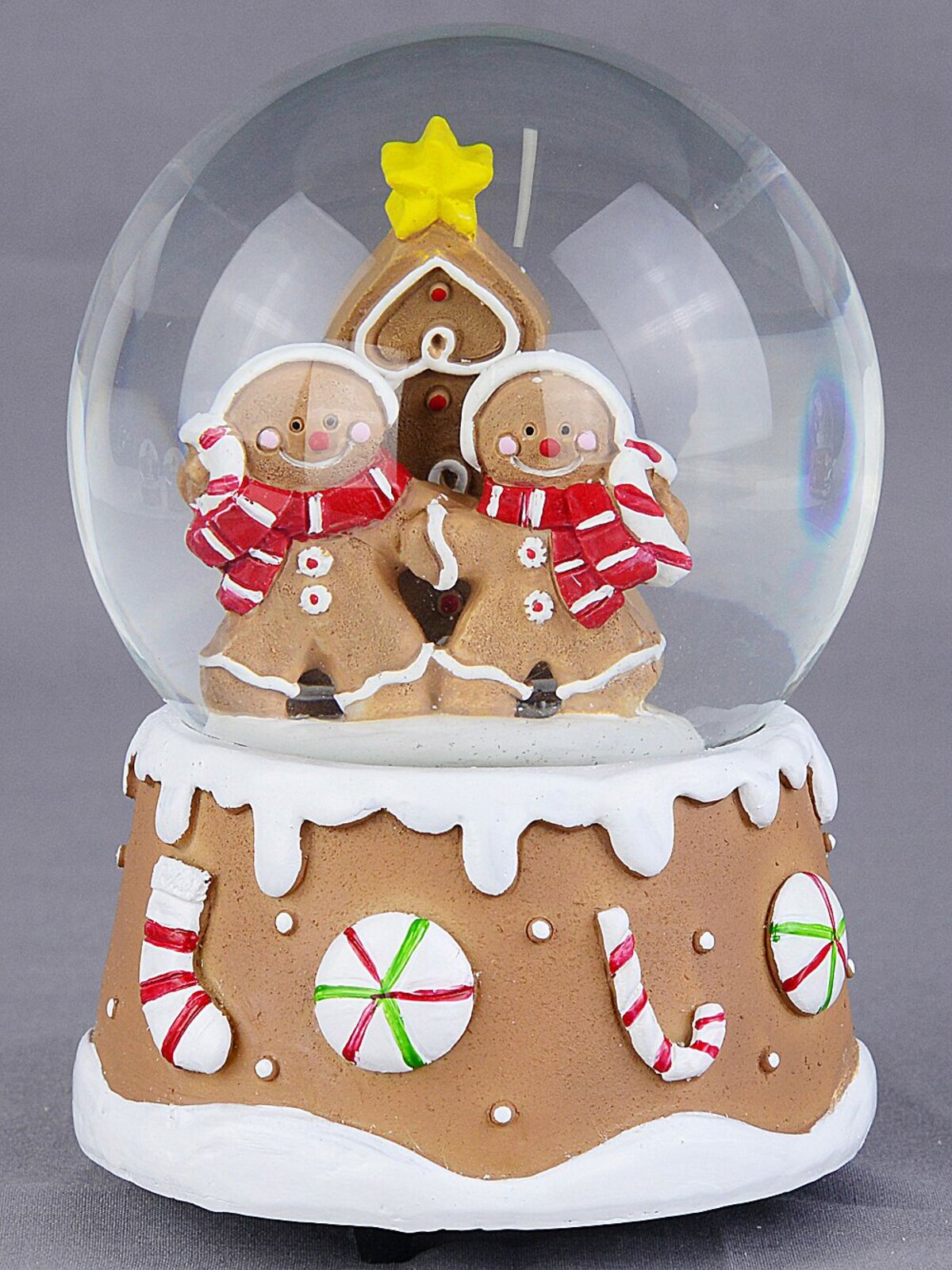 10cm Gingerbread Family Wind Up Musical Christmas Waterball Snow Globe — image 4