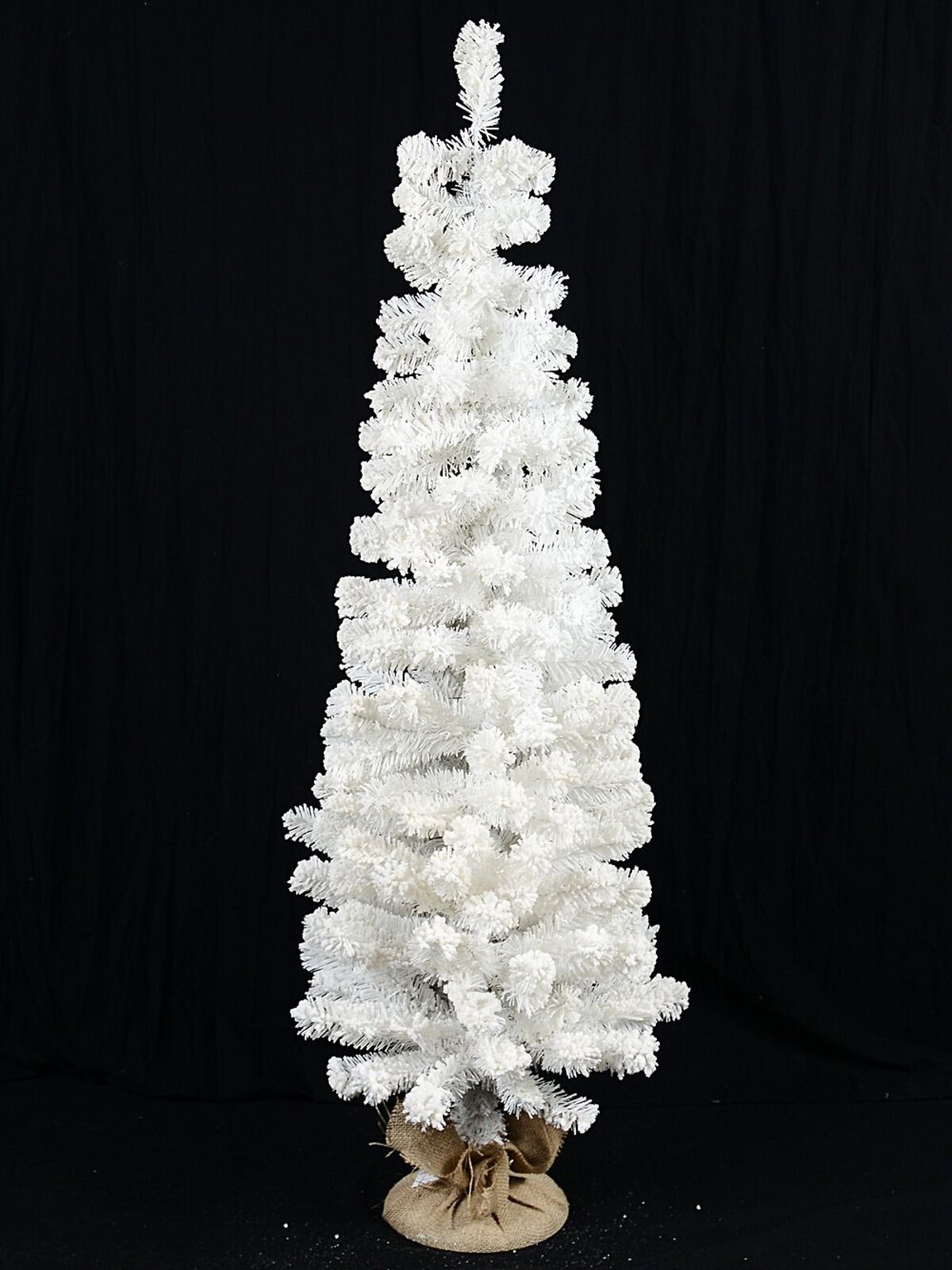 1.5m Slim White Foxtail Lightly Flocked Christmas Tree With 212 Fir Tips