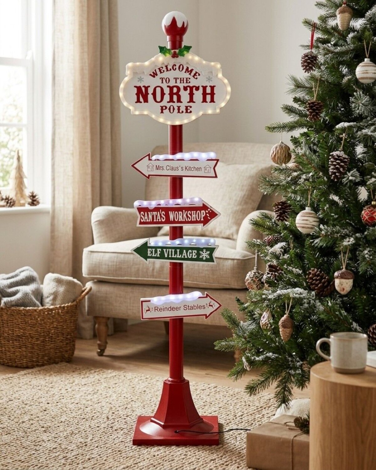 Welcome To The North Pole Indoor Christmas Directional LED Signpost | 1.5m — image 4