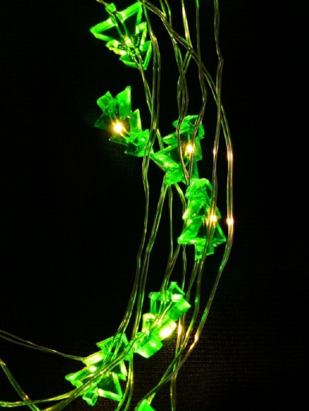 20 Warm White LED Green Christmas Tree Battery String Lights - 1.9m — image 2