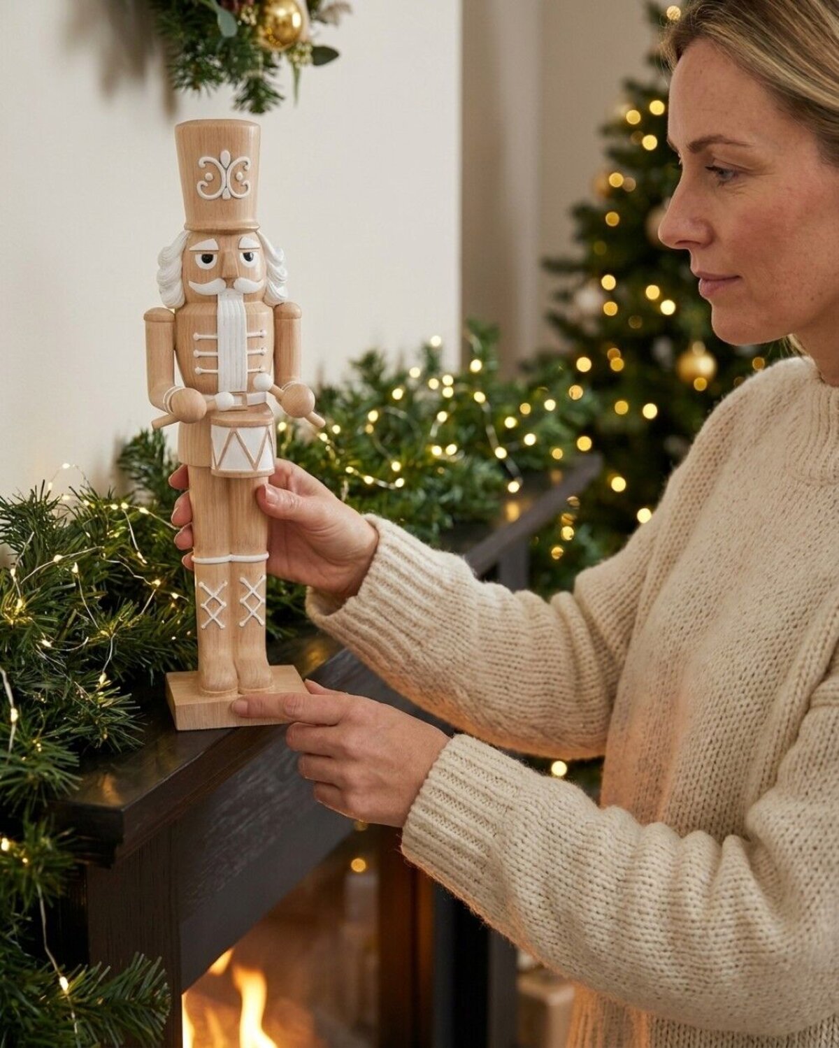 26cm Wooden Look Toy Soldier Drummer Boy Resin Figurine — image 3