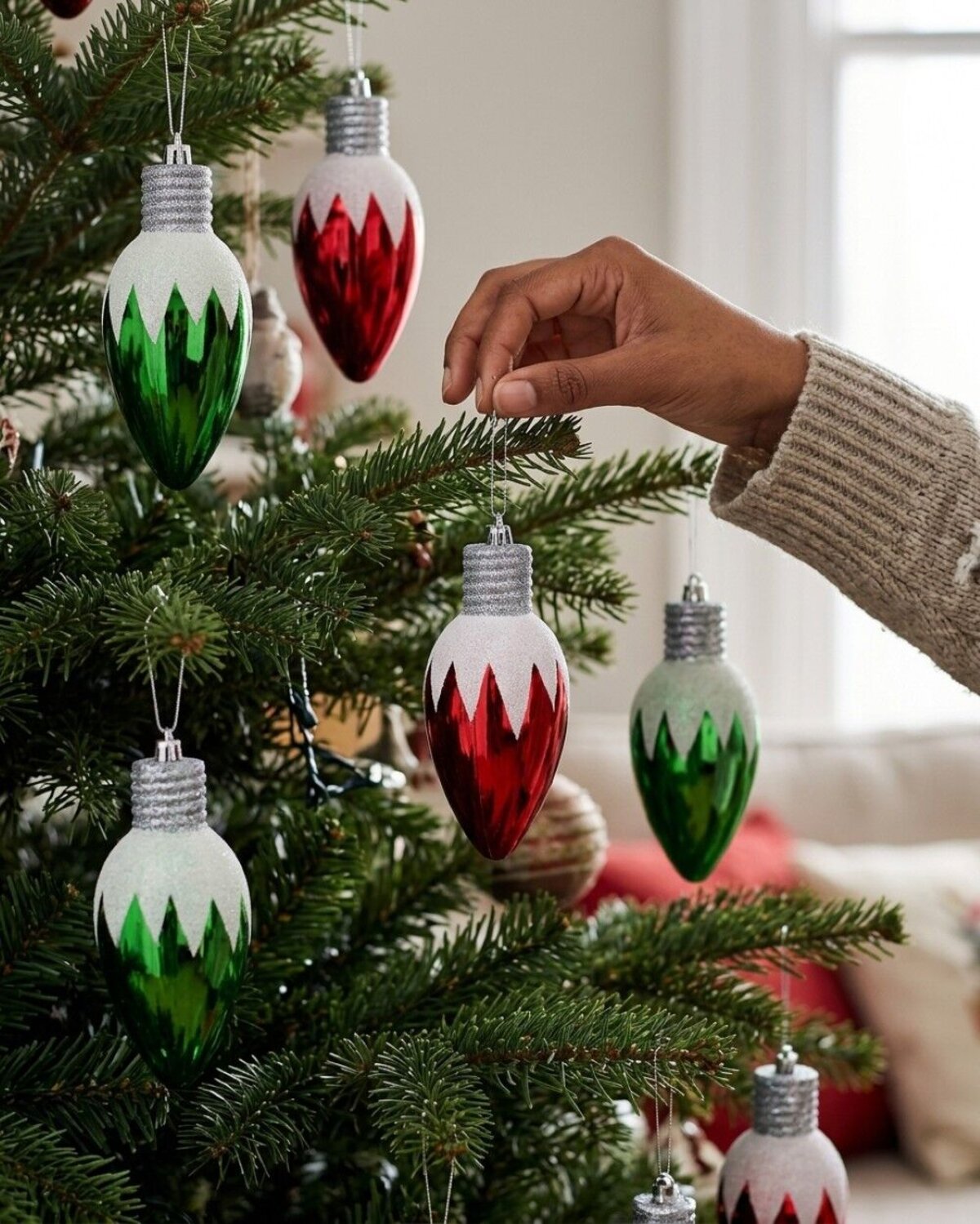 4x Whimsical Red & Green Majestic Icicle Light Bulb Baubles | 16cm — image 4