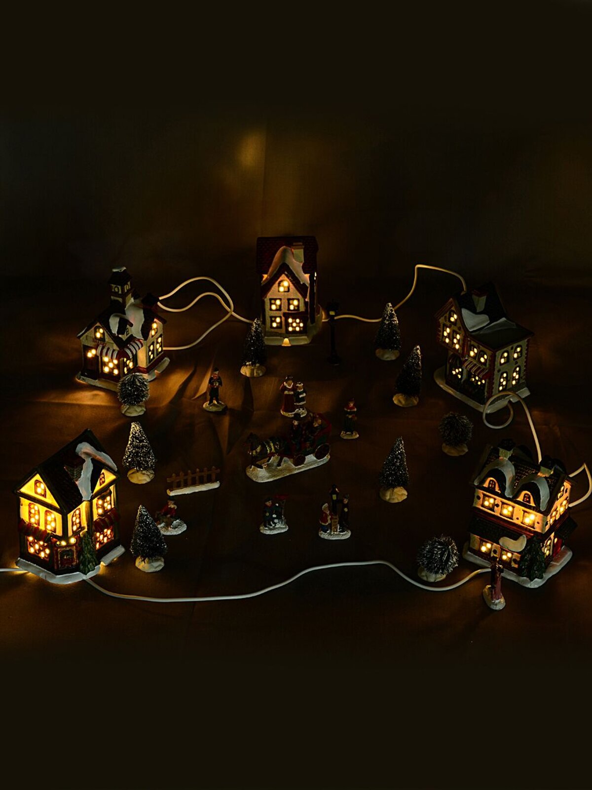 24 Piece Christmas LED Village Set With Bakery, Shop, Homes & Townsfolk — image 3