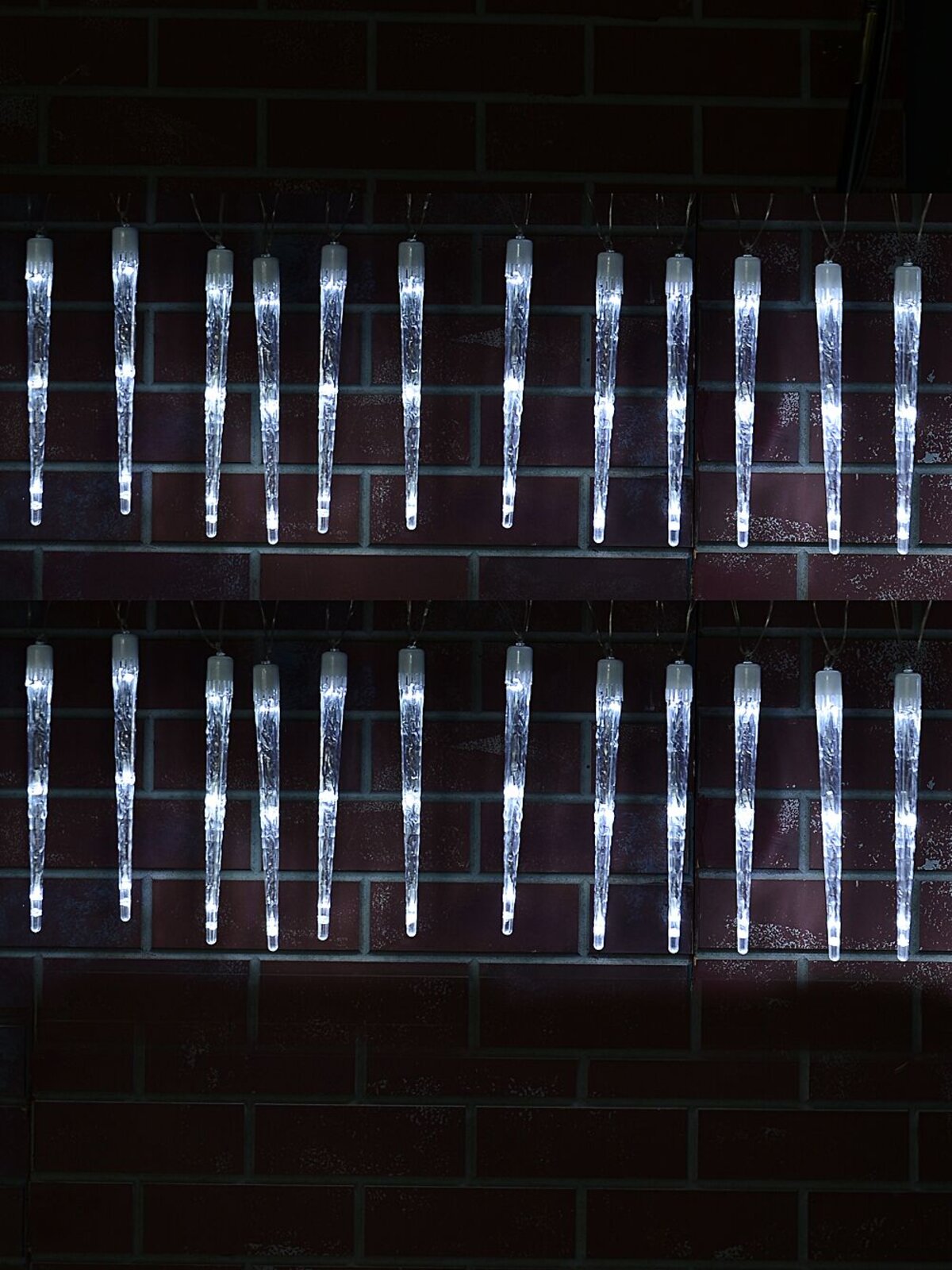 24x Natural Look Glacier Icicle Lights 8 Function Cool White LED | 7m — image 5