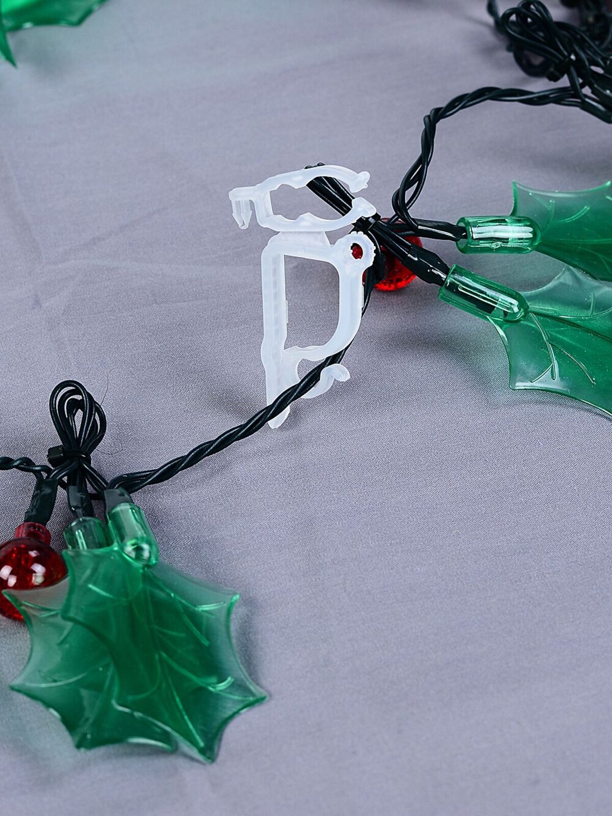 25x UV Stabilised Outdoor Gutter Hooks | Multi Fit Icicle & Fairy Light Clips — image 2