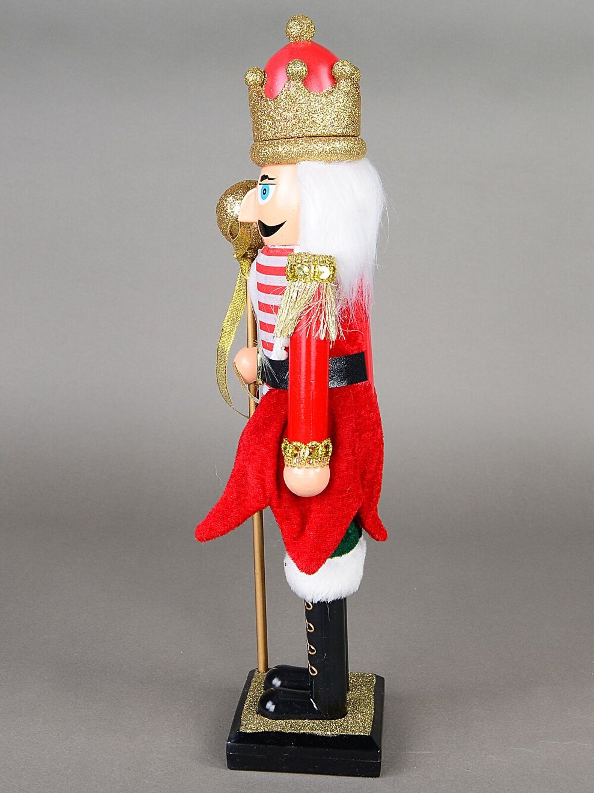 38cm Classic Christmas Nutcracker With Ball Staff Ornament — image 5