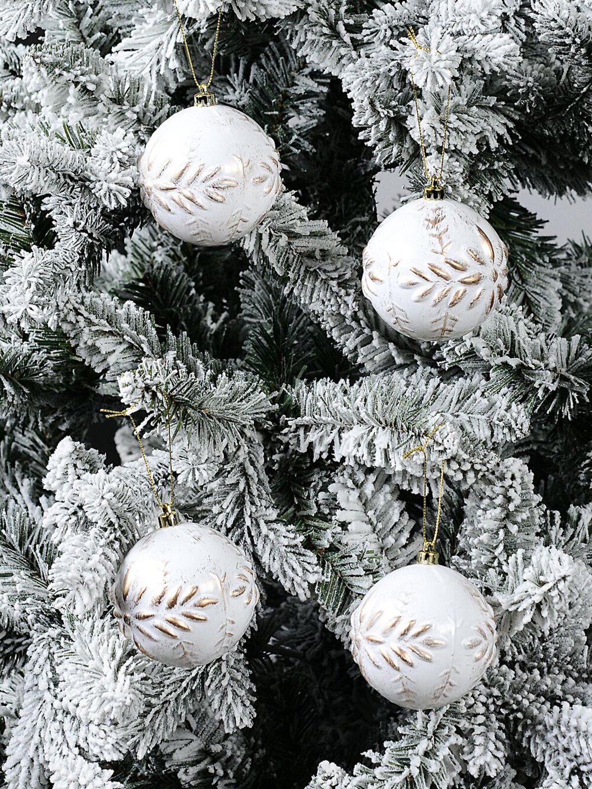 4x Dynamic White & Gold Statement Textured Vine Baubles | 80mm — image 2