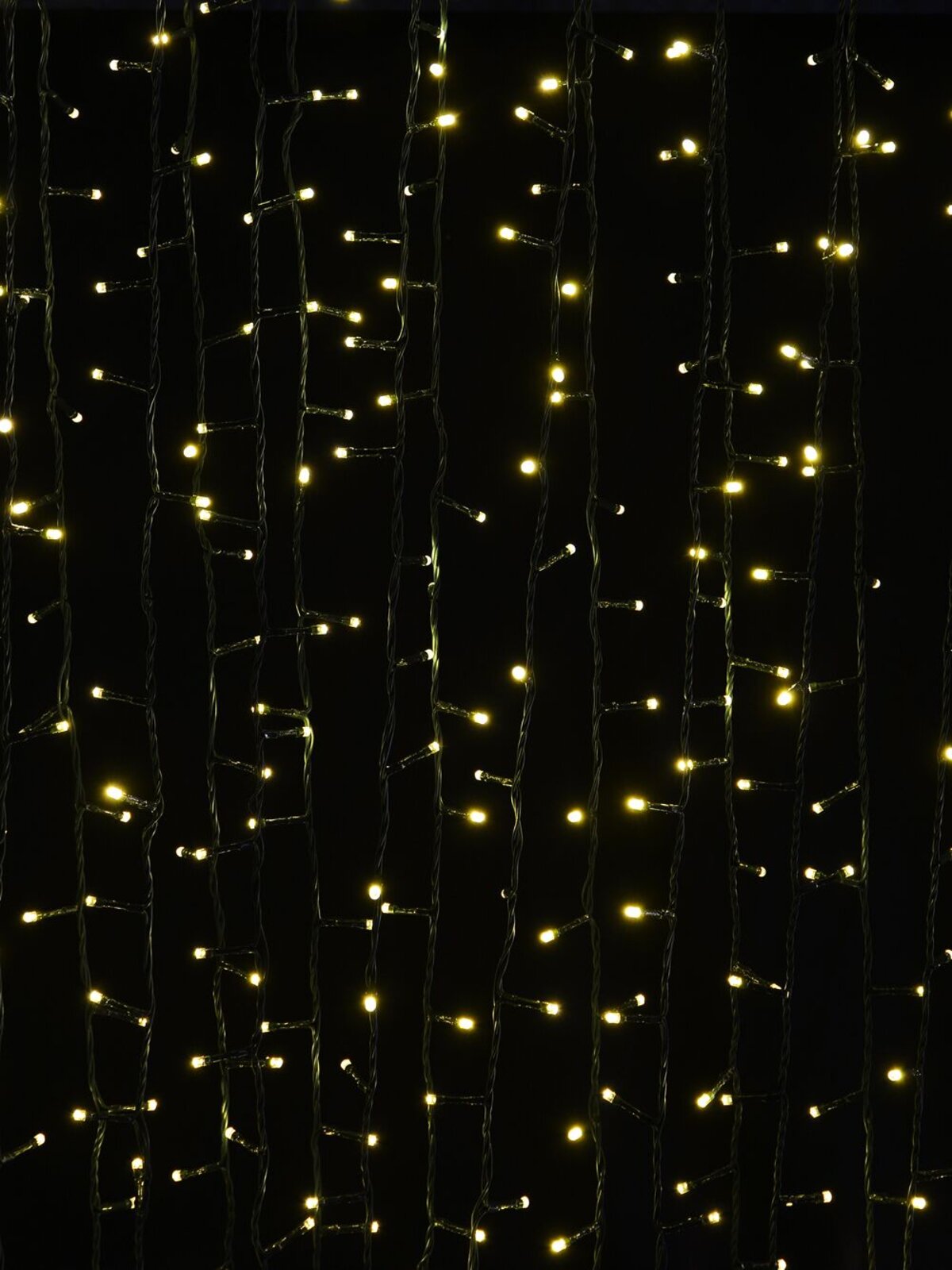500 Warm White Smart LED Lights String With Bluetooth Connection - 29m