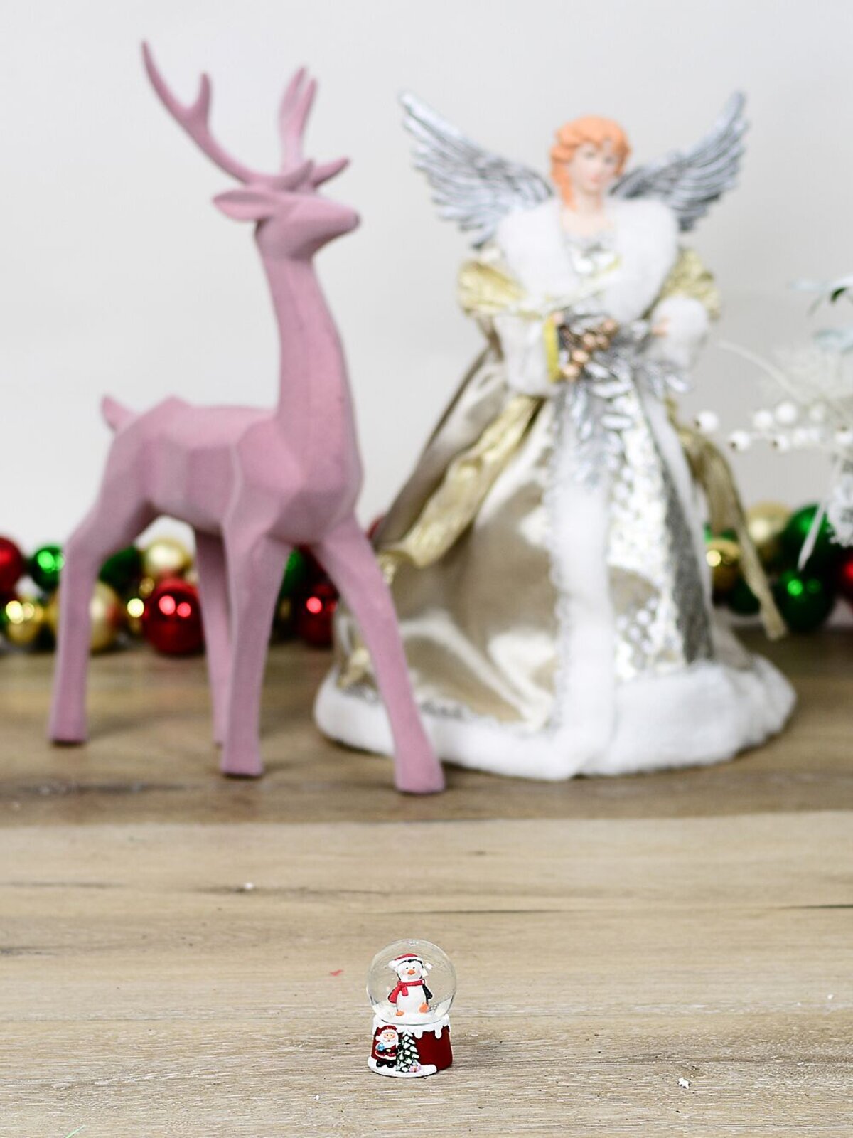 65mm Sitting Penguin Christmas Mini Waterball Snow Globe Ornament — image 2