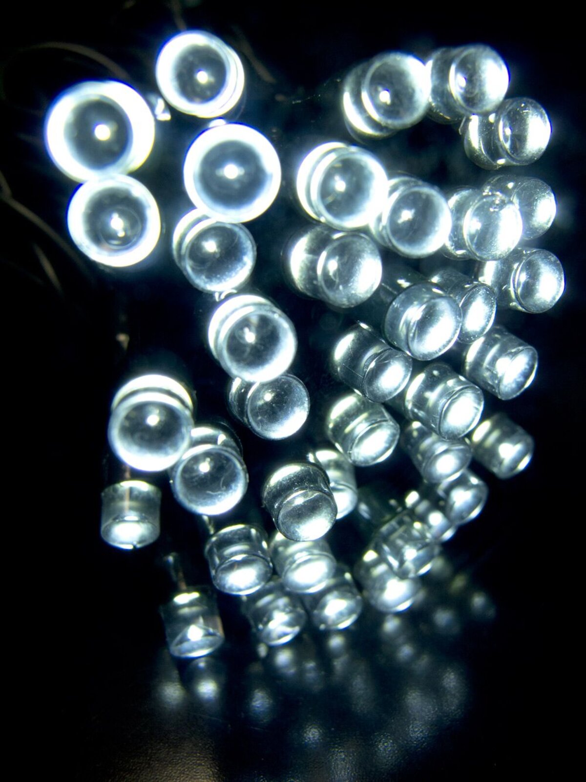 80 Cool White LED String Light - 8m — image 2
