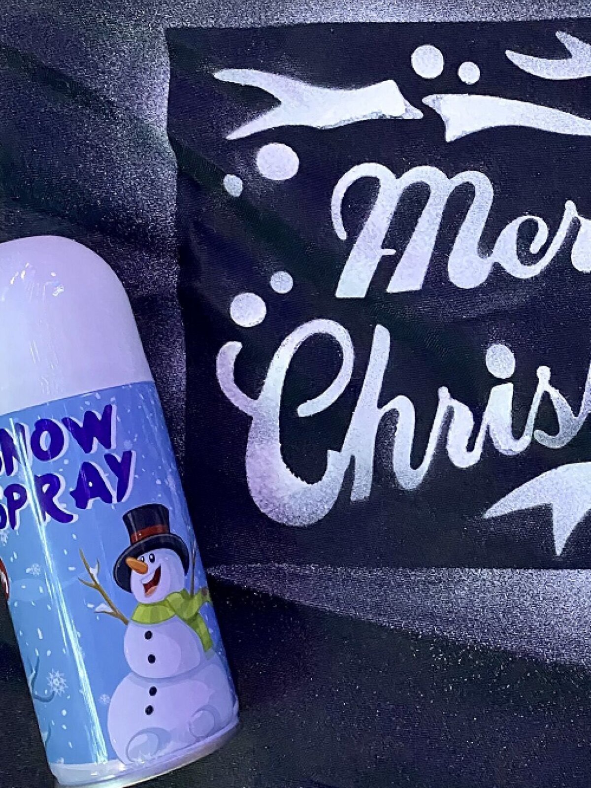 80g Winter Wonderland White Artificial Snow Spray Can — image 3
