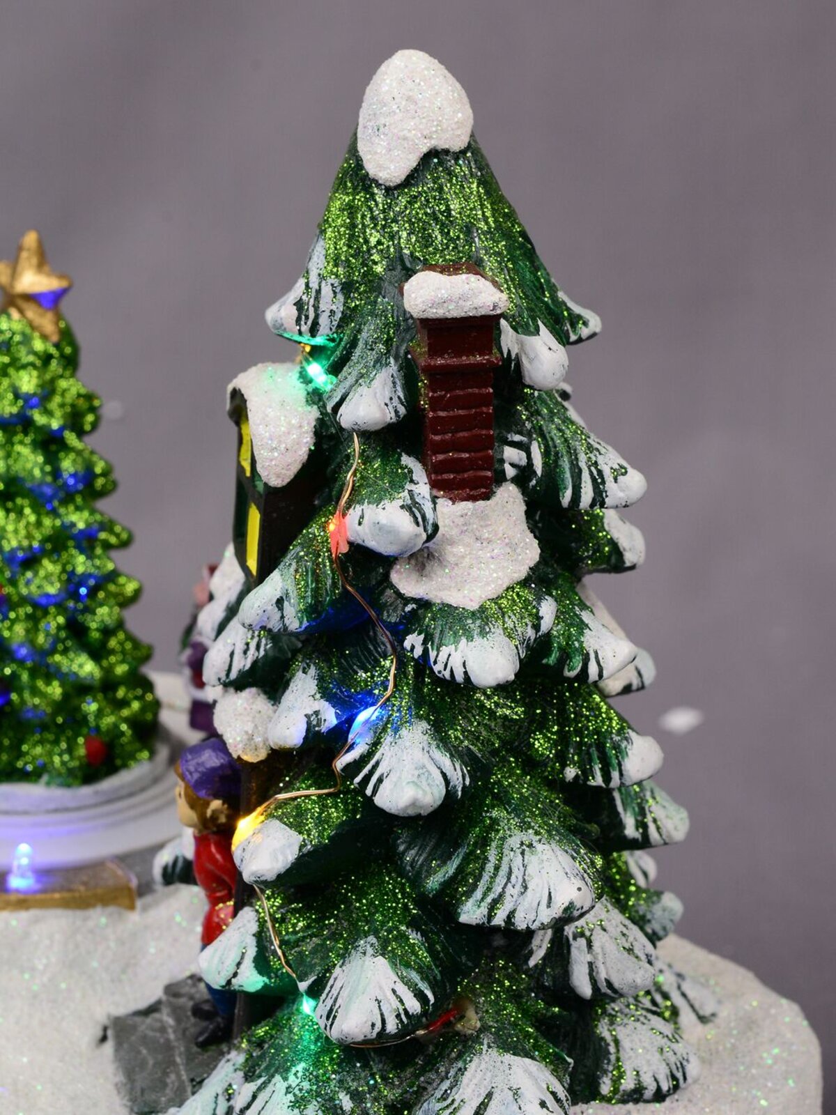 Christmas Tree Scene With Kids & Elf With LED Lights & Animated Tree - 19cm — image 6