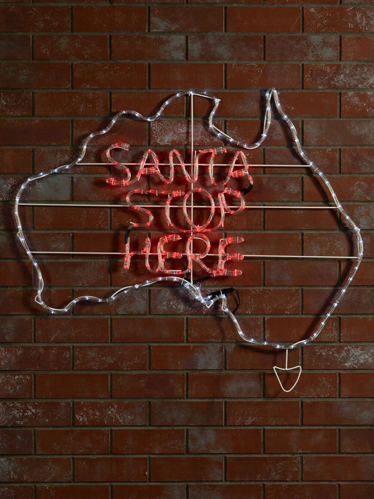 Cool White & Red Santa Stop Here Australian Map Rope Light Silhouette - 1.1m — image 3