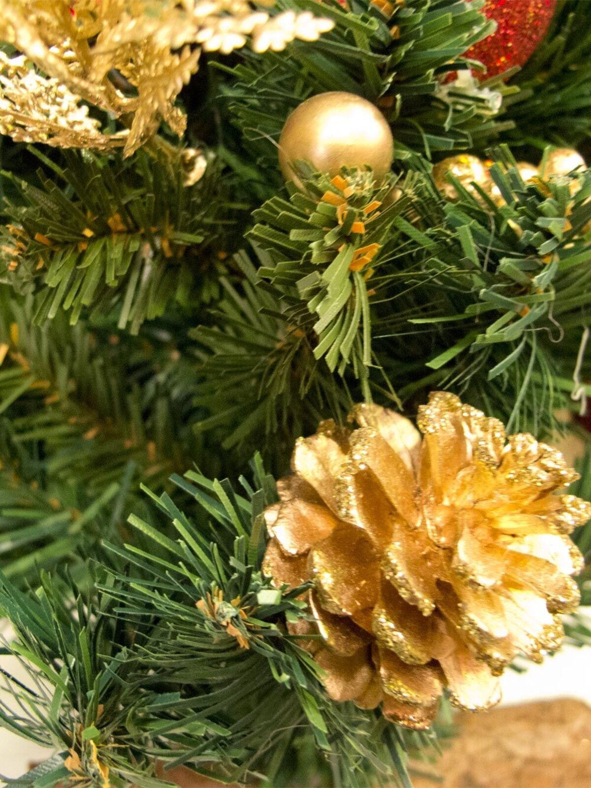 Decorated Pine Table Top Tree - 45cm