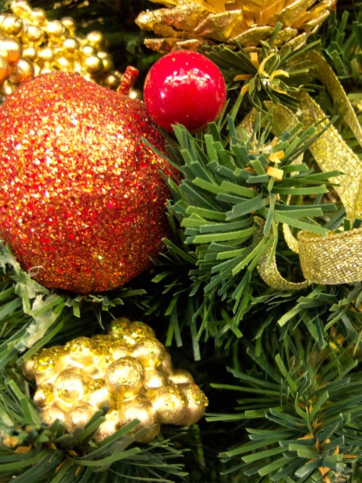 Decorated Pine Table Top Tree - 45cm