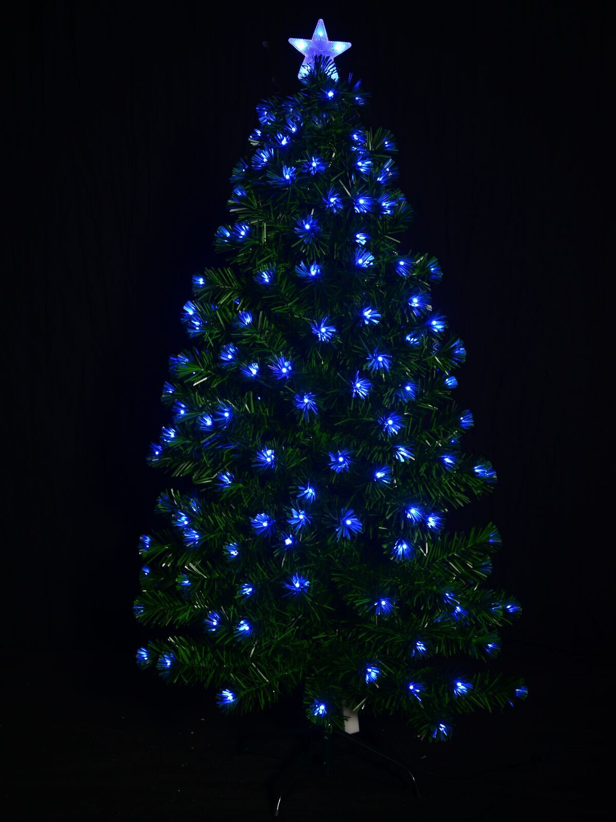 Enchanting Dynamic & Static Colour LED Christmas Tree With 183 Tips - 1.5m — image 3