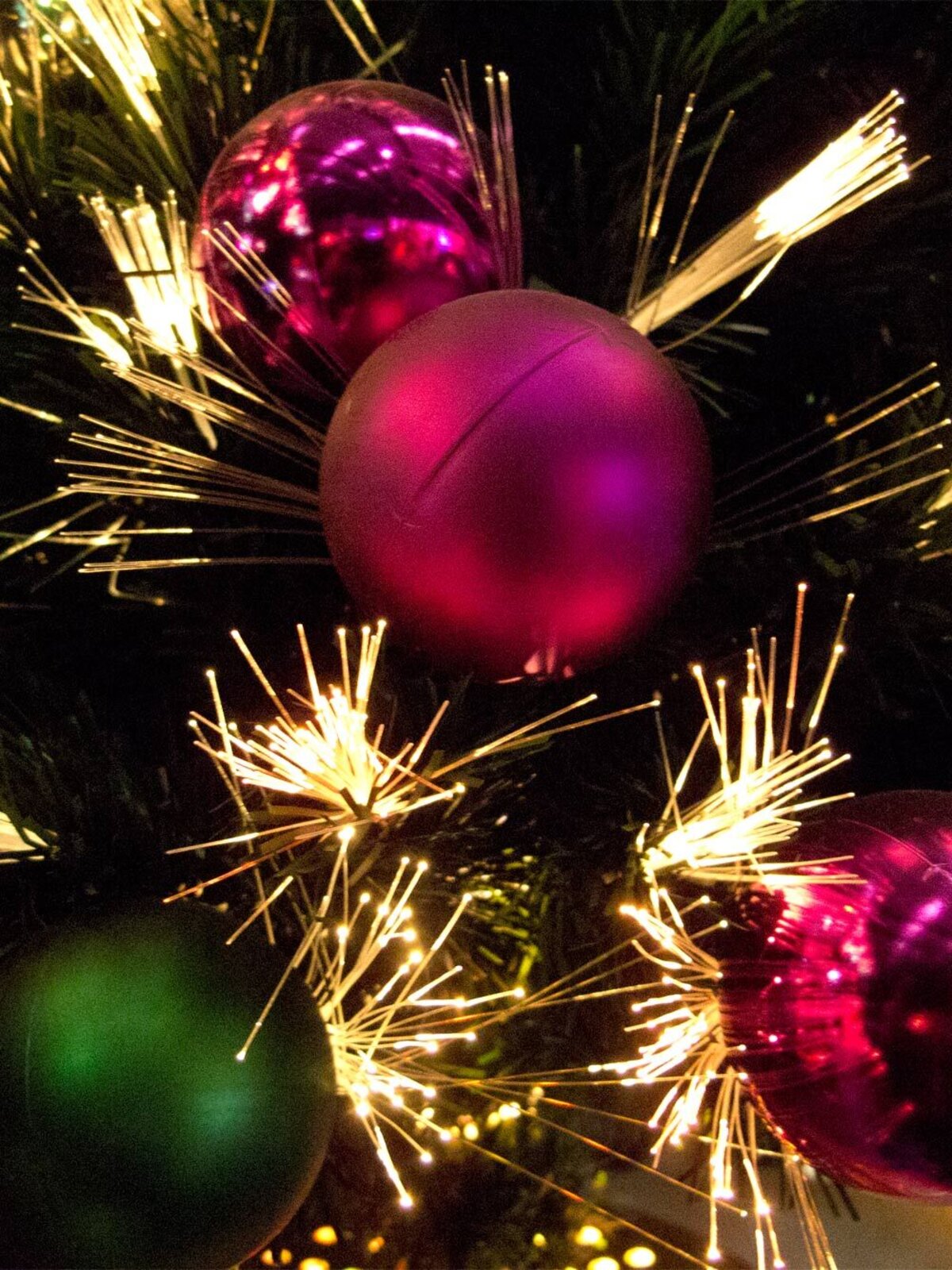 Fibre Optic Tree With Bauble Decorations - 92cm — image 7