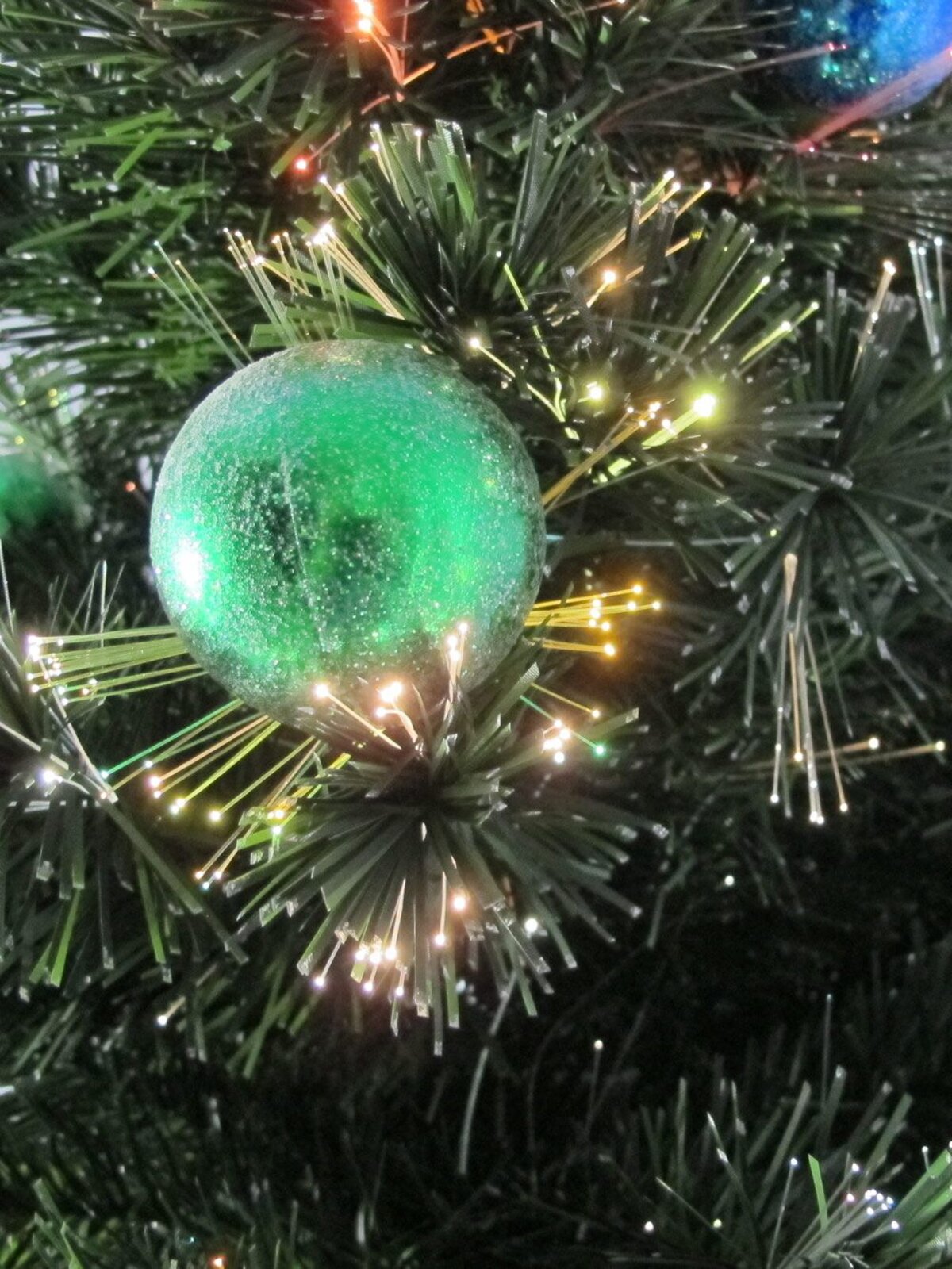Fibre Optic Trees - With Bauble Decorations - 1.2m — image 8