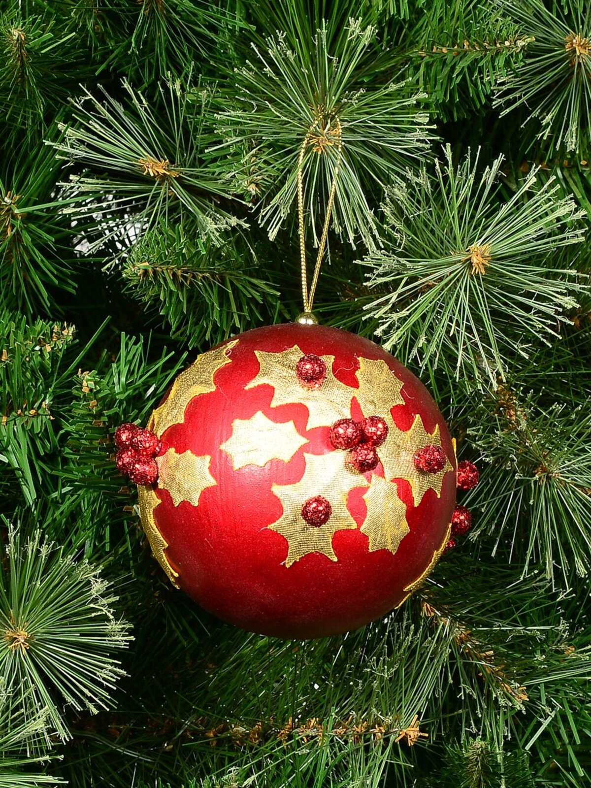 Gold Antique Holly Red Bauble Christmas Tree Hanging Decoration - 11cm — image 3
