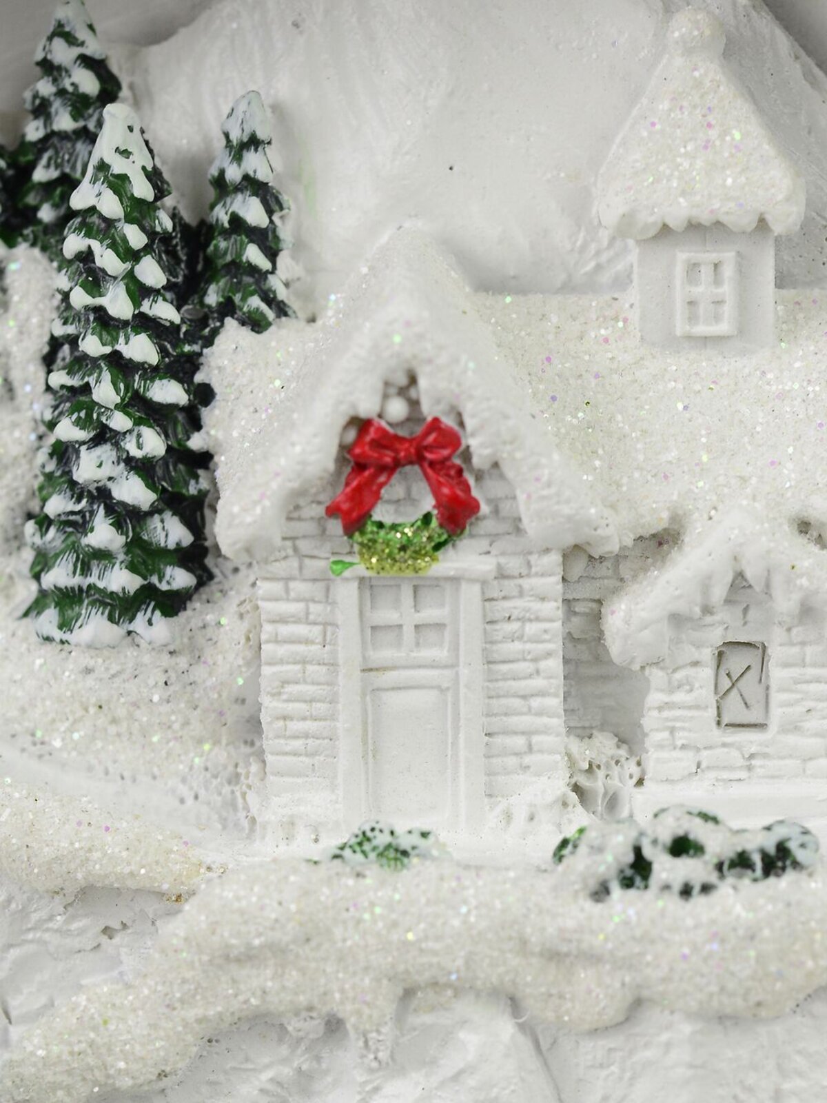 Illuminated & Animated Ice Skating Winter Christmas Eve Scene - 32cm — image 5