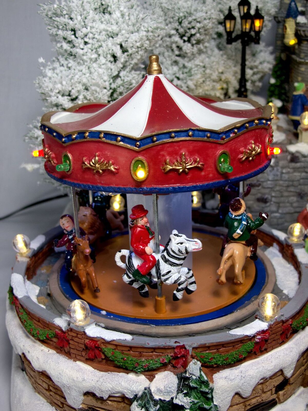 Illuminated, Animated & Musical Carousel Ferris Wheel & Magic Castle Scene - 50cm — image 5