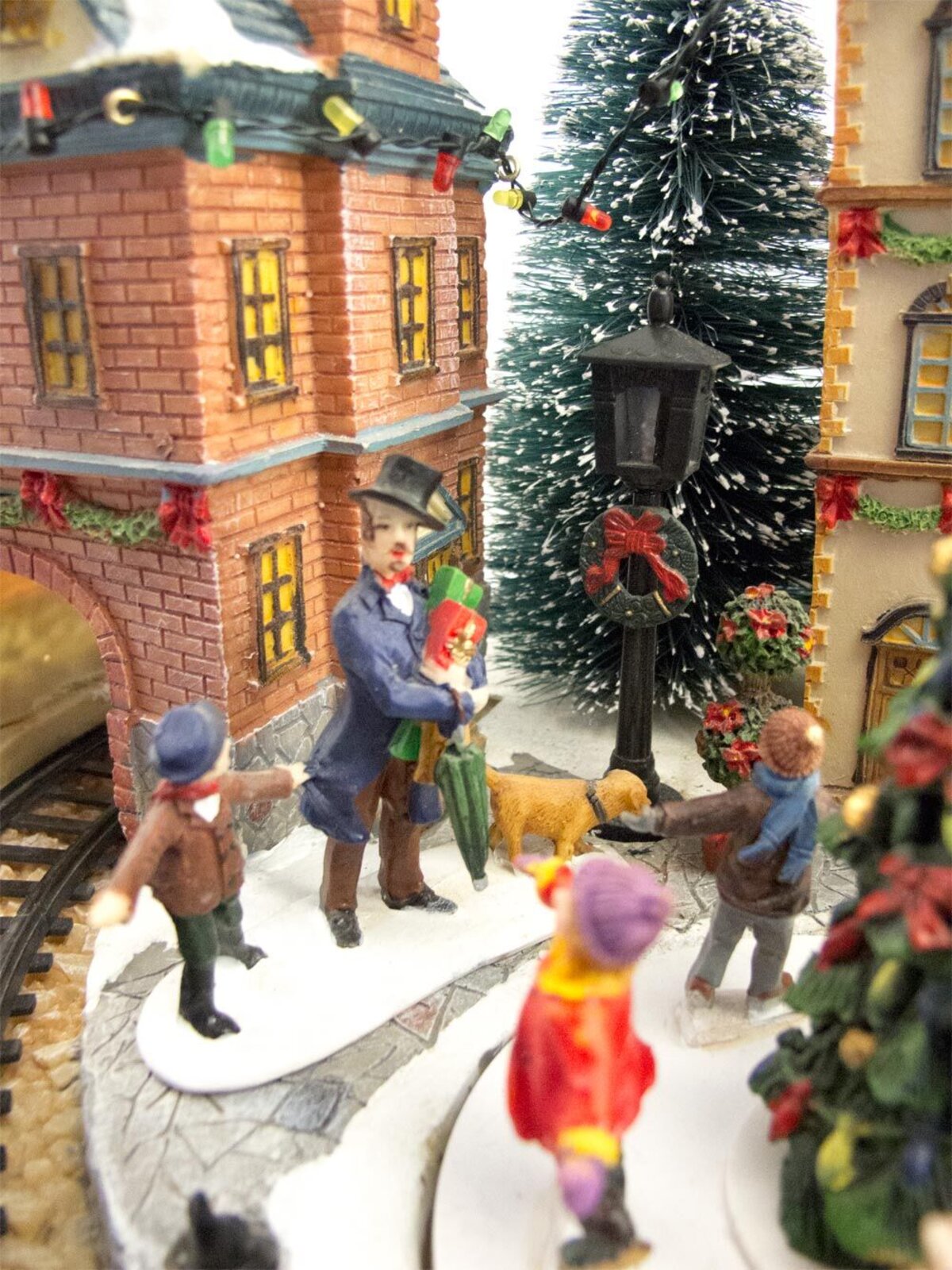 Illuminated, Animated & Musical Grand Station Village Scene Ornament - 40cm — image 10