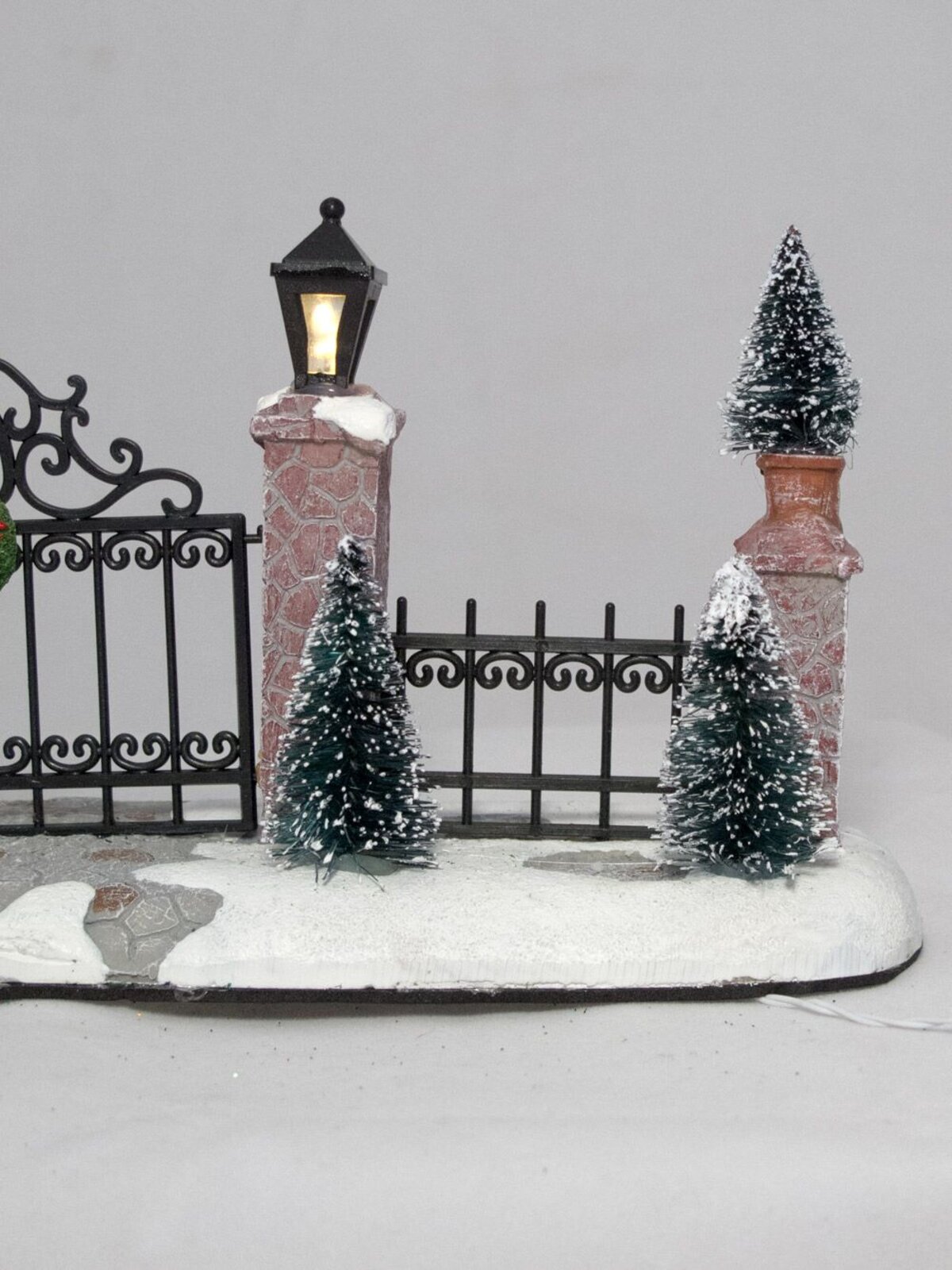 Iron Gate Stone Pillars With Lit Lanterns Figurine - 24cm — image 5