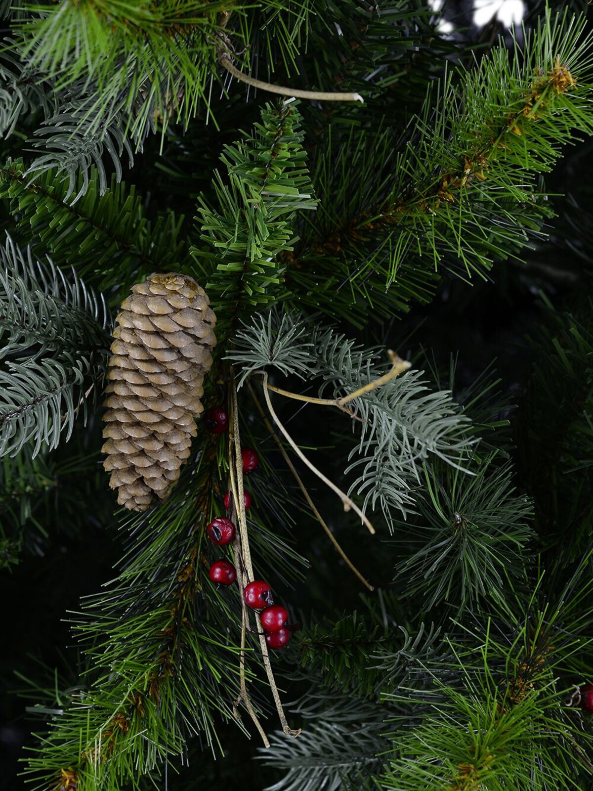 Leura Pine Christmas Tree - 1.8m
