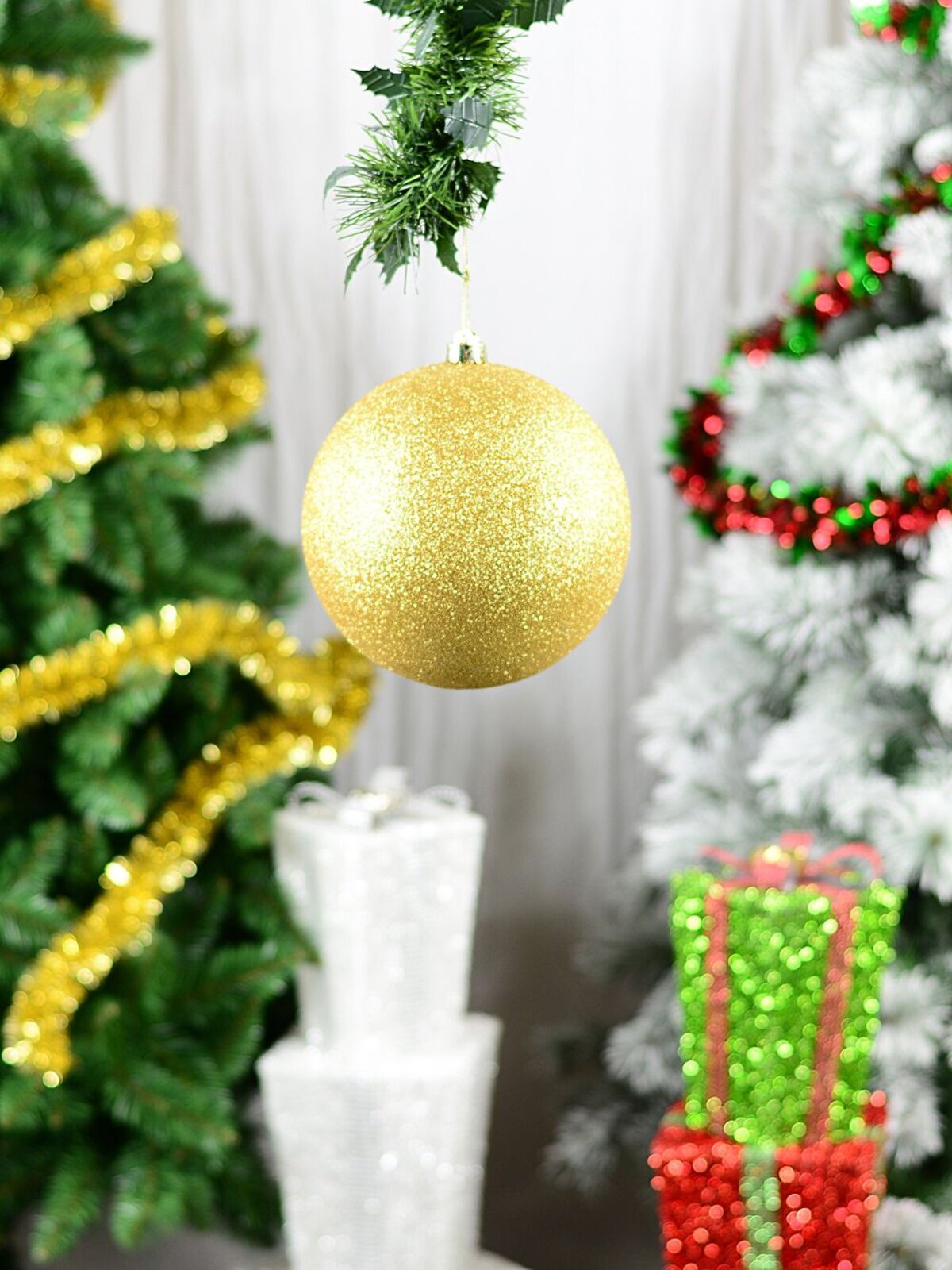 Majestic Gold Glitter Large Display Bauble | 20cm — image 2