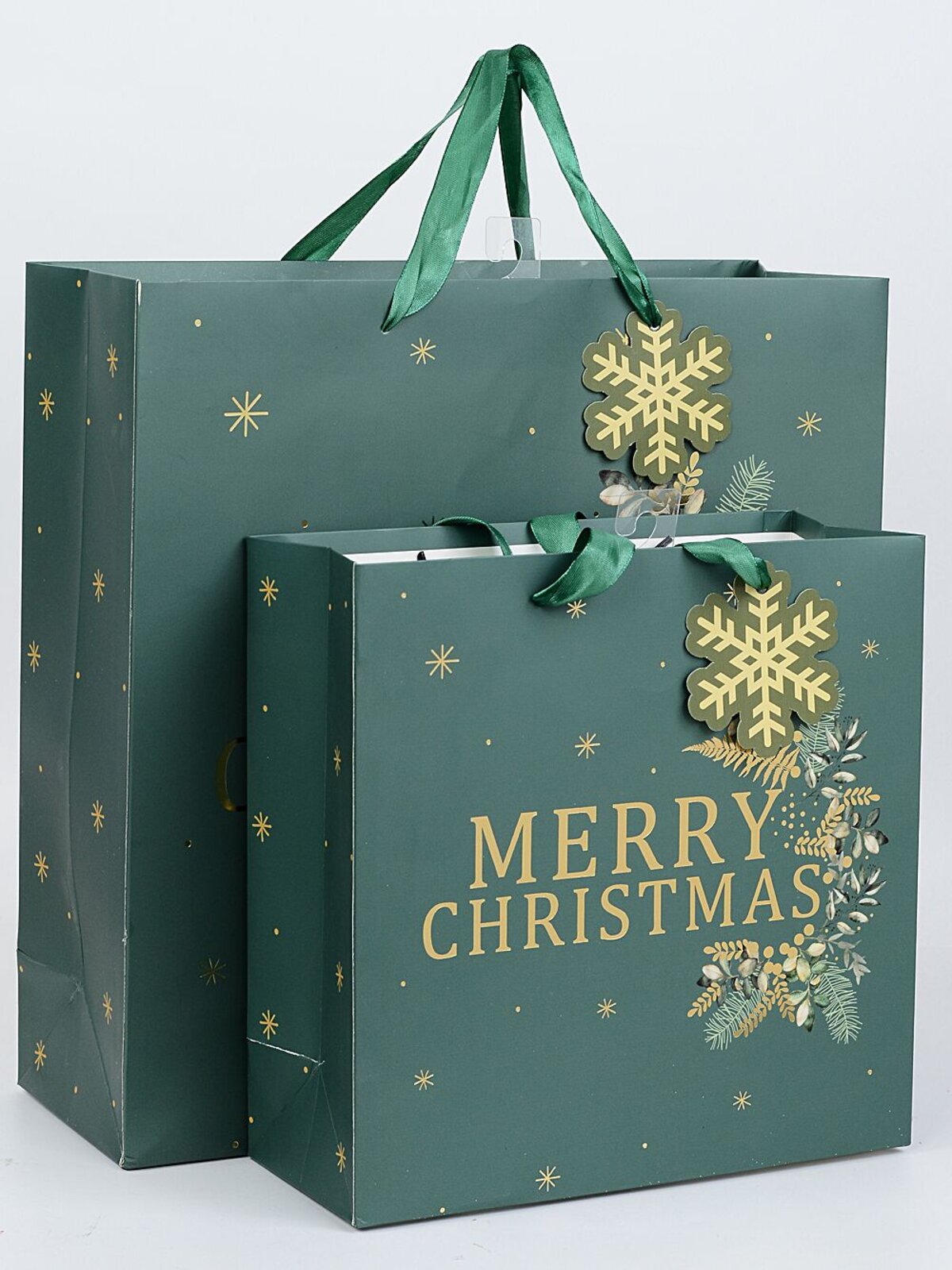 Medium Green Merry Christmas & Foliage Gift Bag With Gold Foil | 25cm — image 3
