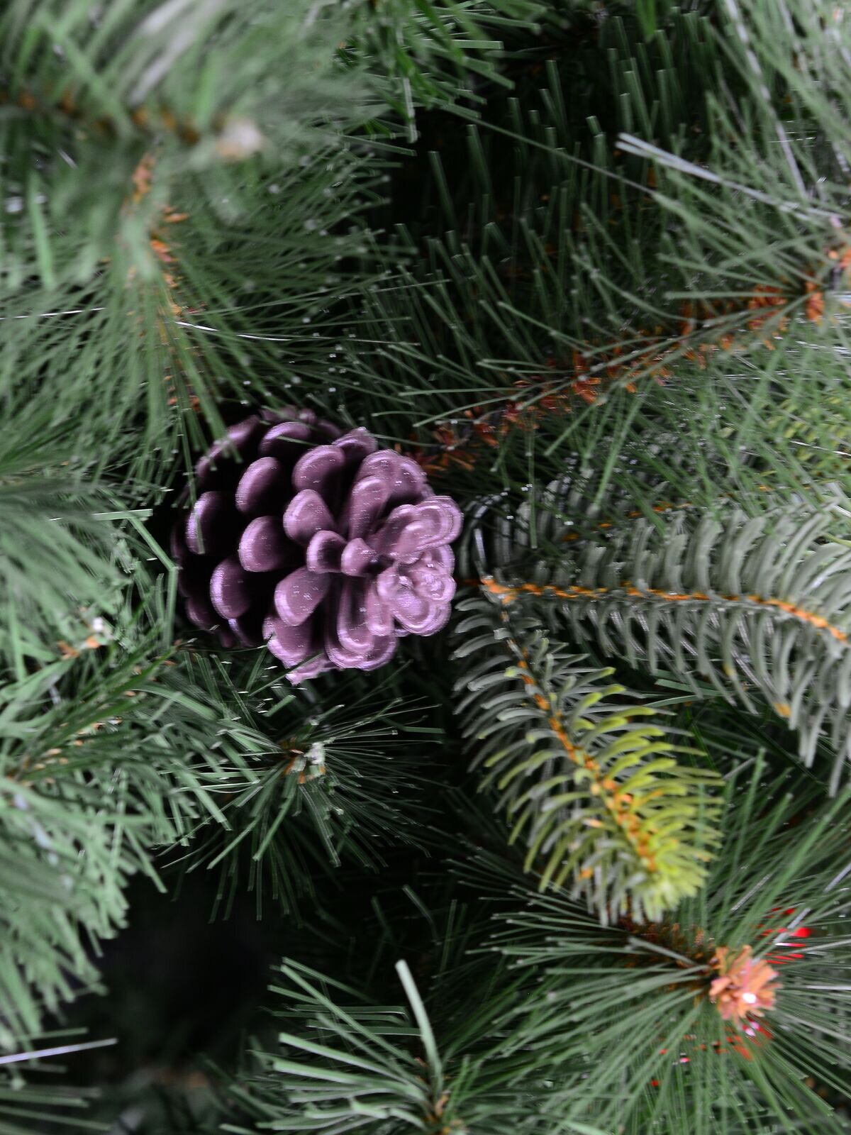 Red Berry Pine Traditional Christmas Tree with Pine Cones & 1613 Tips - 2.3m — image 4