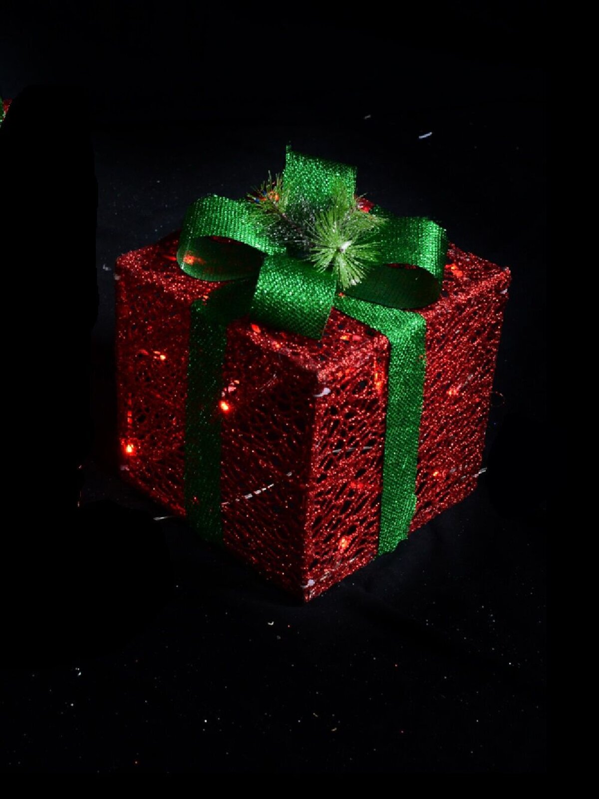 Red Glitter Mesh 3D Gift Box LED Display Set | 25cm & 20cm — image 4