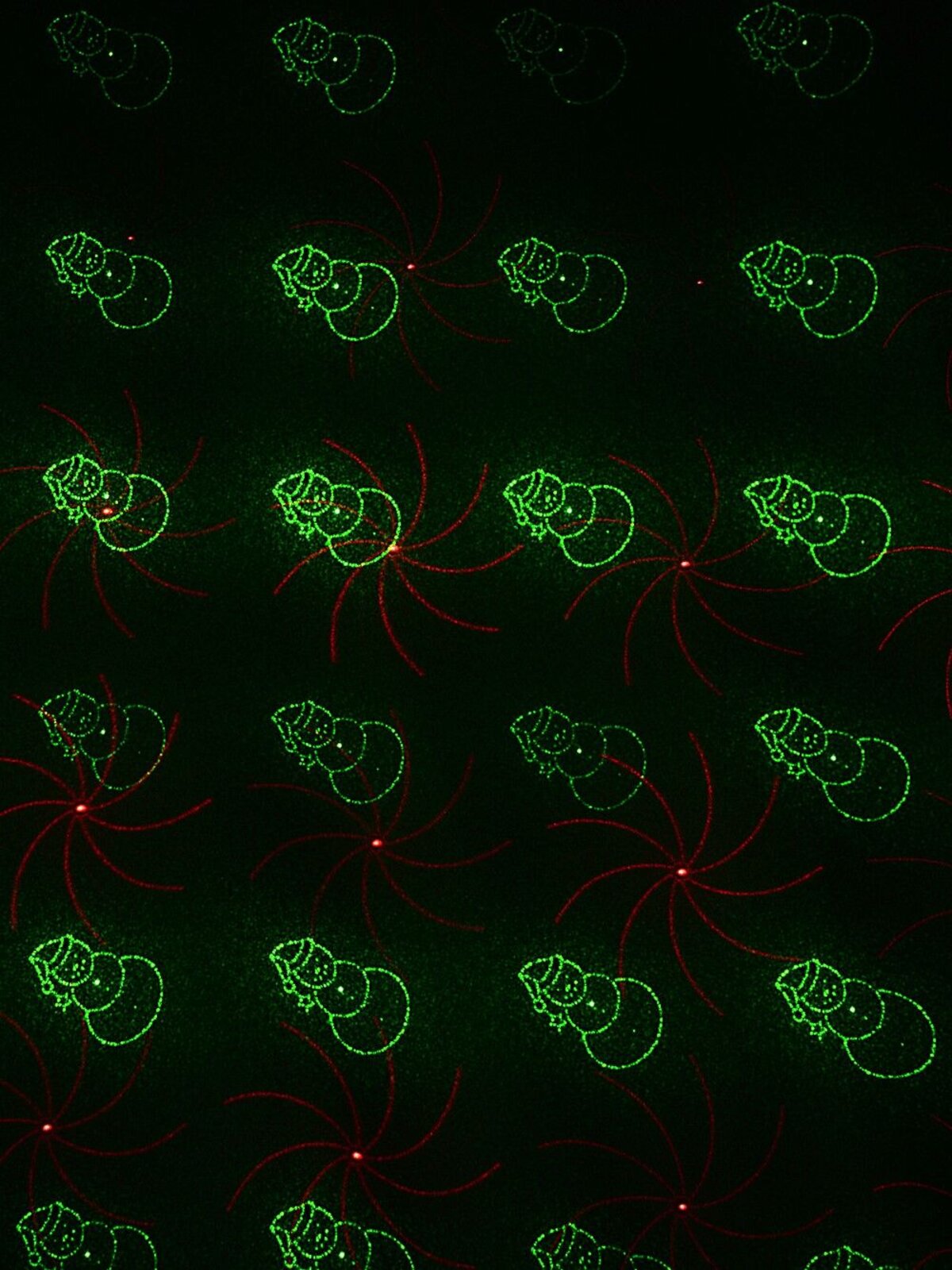 Red & Green 12 Patterned LED Christmas Garden Laser Light | 12m x 12m — image 5
