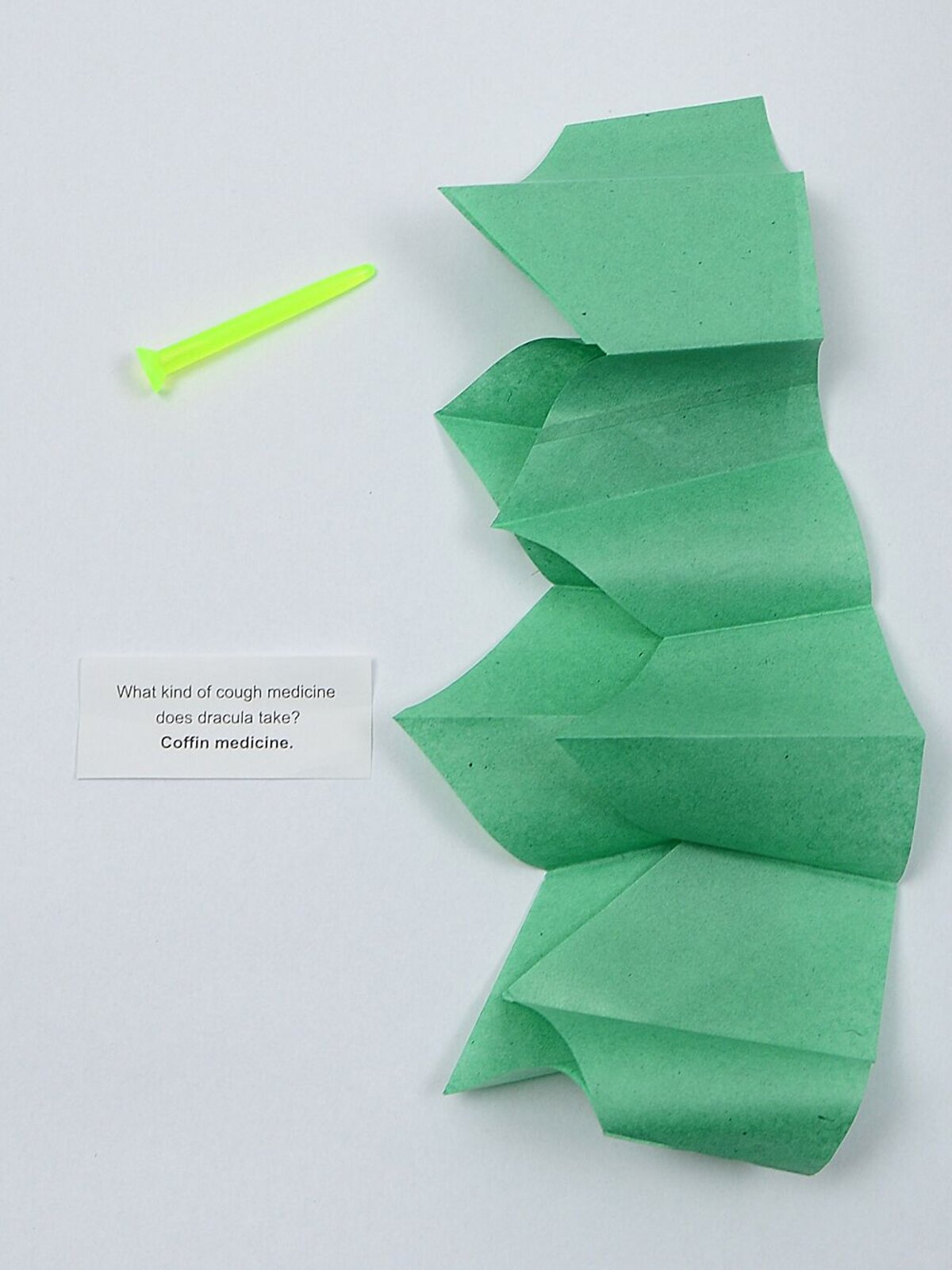 Red & Green With Gold Font & Foliage Christmas Cracker Bon Bons - 50 x 26cm