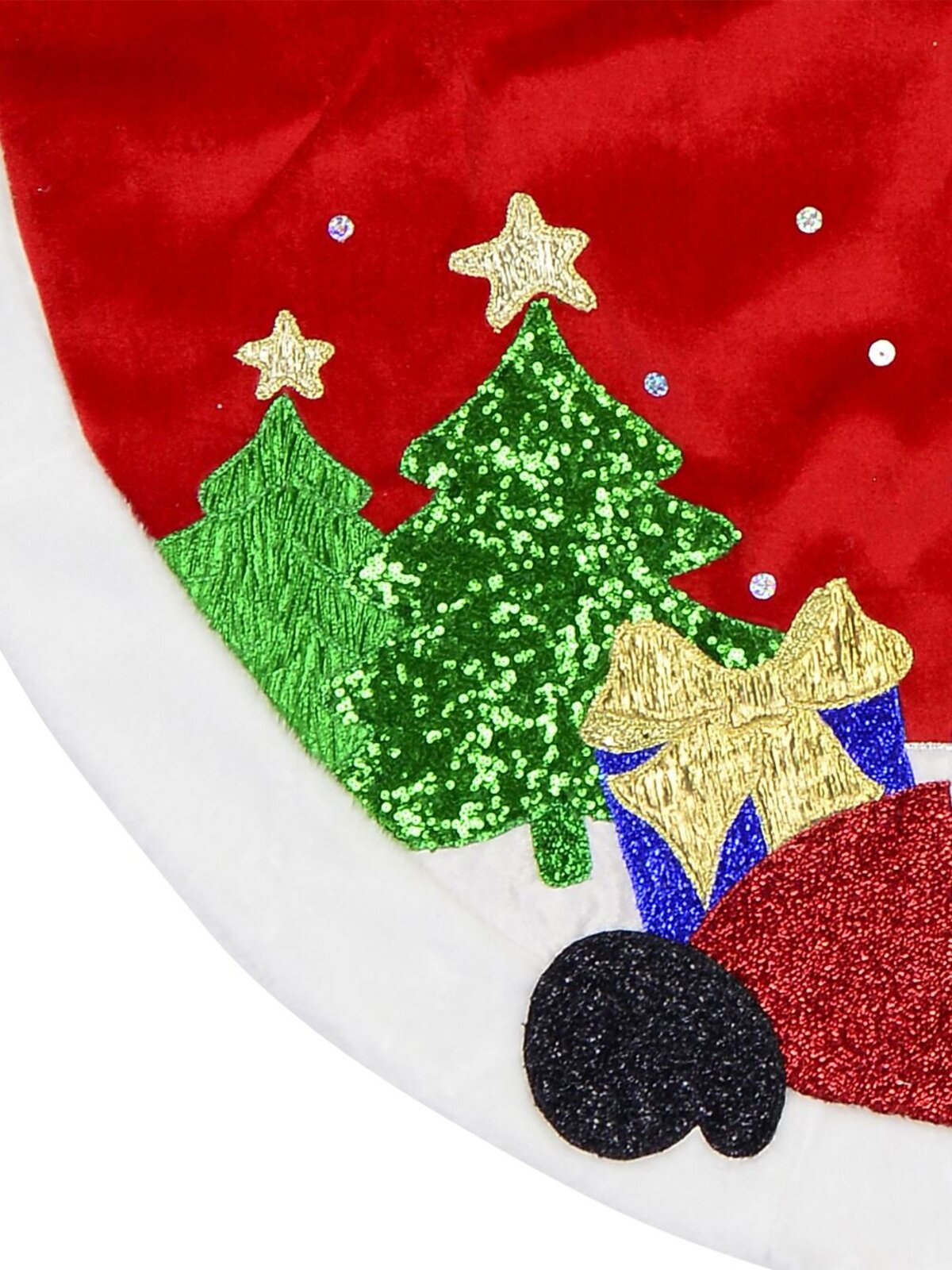 Red Velvet Tree Skirt with White Faux Fur Border & Santa Applique - 1.2m