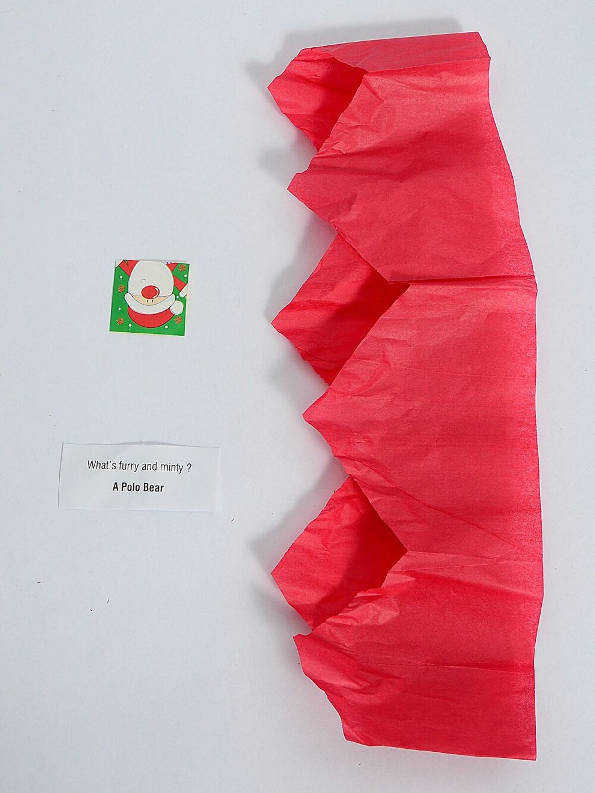 Red & White With Stripes & Wreaths Christmas Cracker Bon Bons - 50 x 22cm
