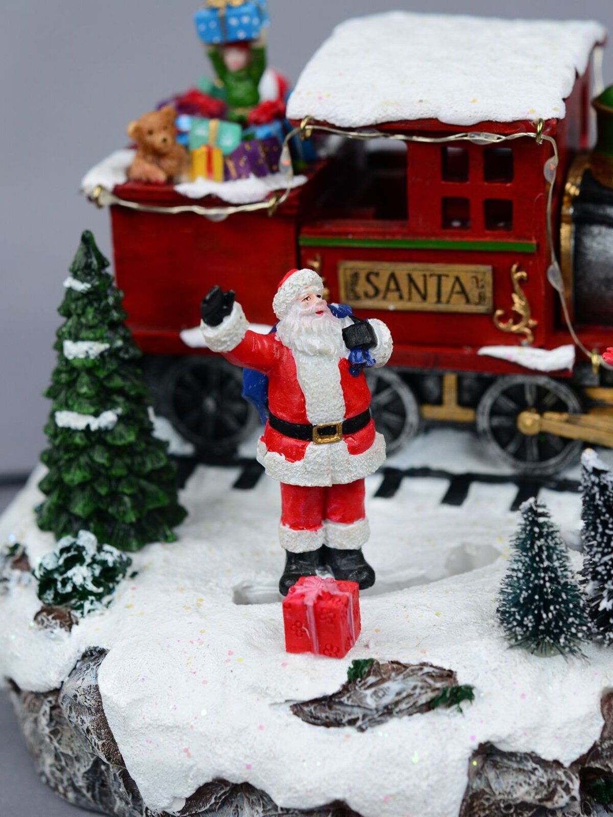 Santa Express Delivery Locomotive Train Christmas Village Scene - 28cm — image 4