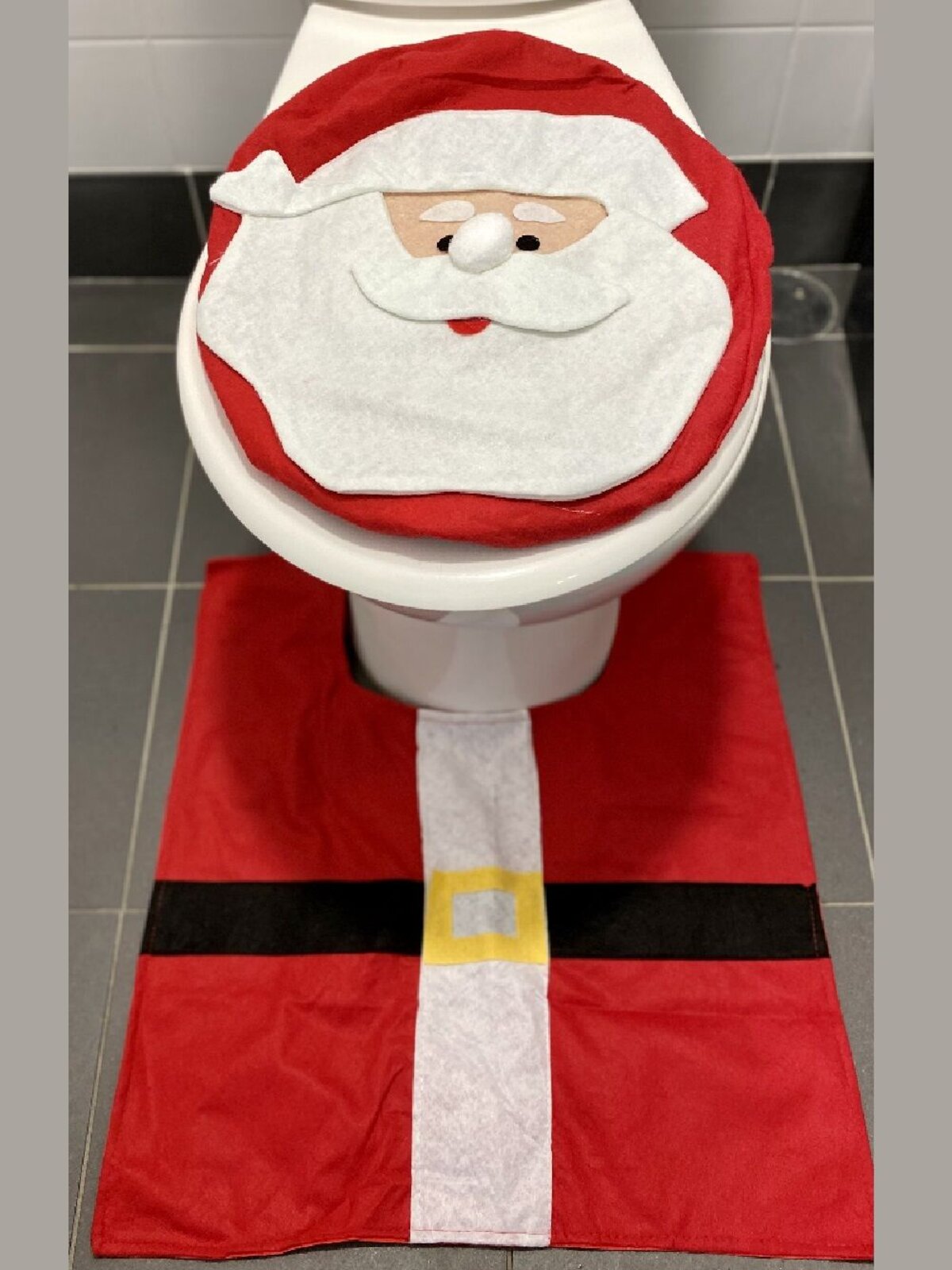 Santa Toilet Seat Cover &amp; Floor Mat Christmas Bathroom Set - Fits Most Thrones — image 5
