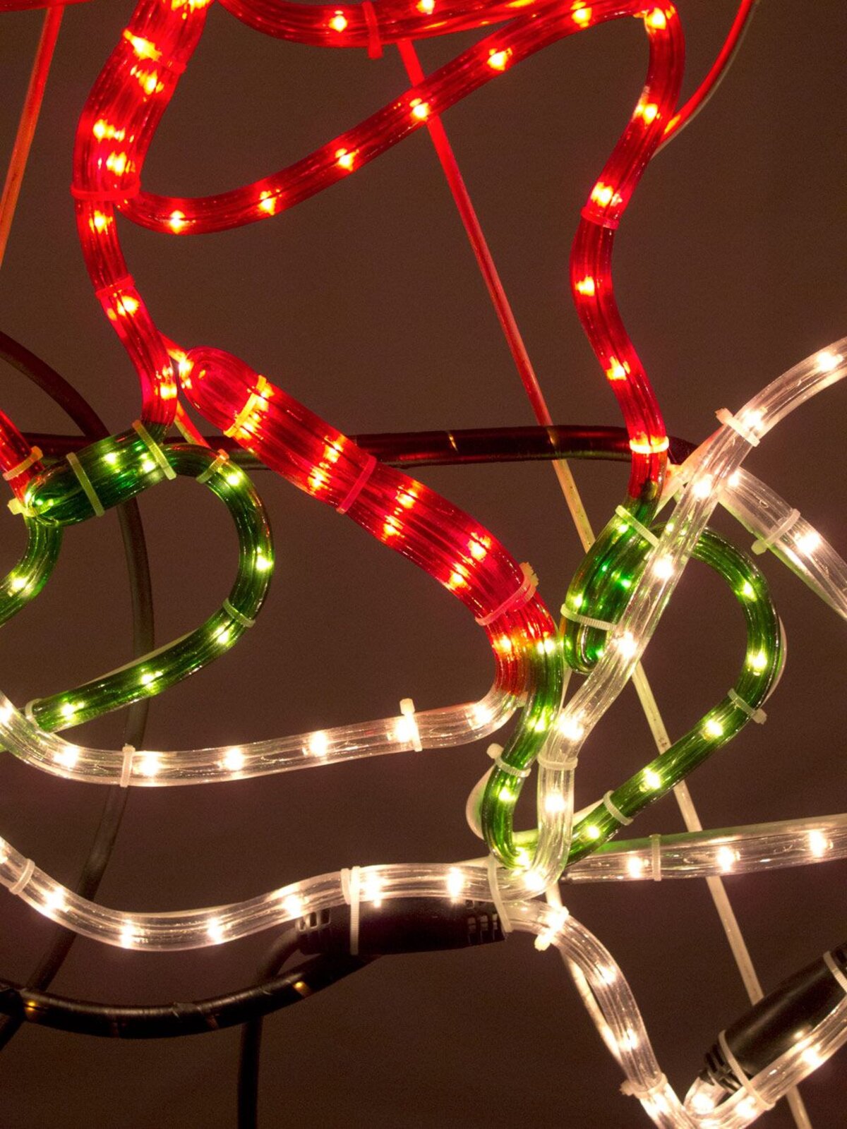 Santa Waving Riding His Bicycle Rope Light Silhouette - 1.1m — image 3