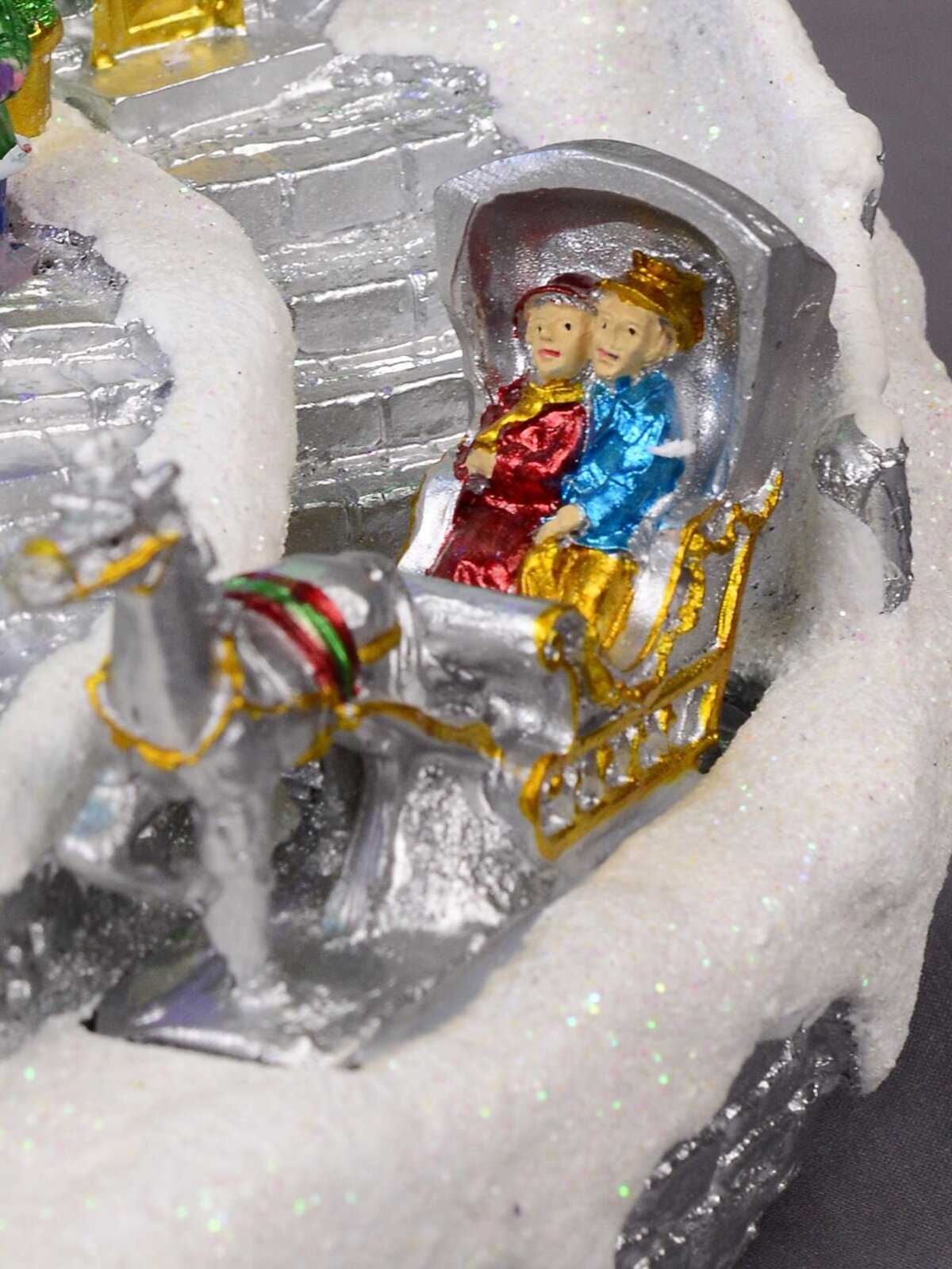 Santa's Workshop At Cedar Valley Snowy Winter Christmas Village Scene - 32cm — image 10