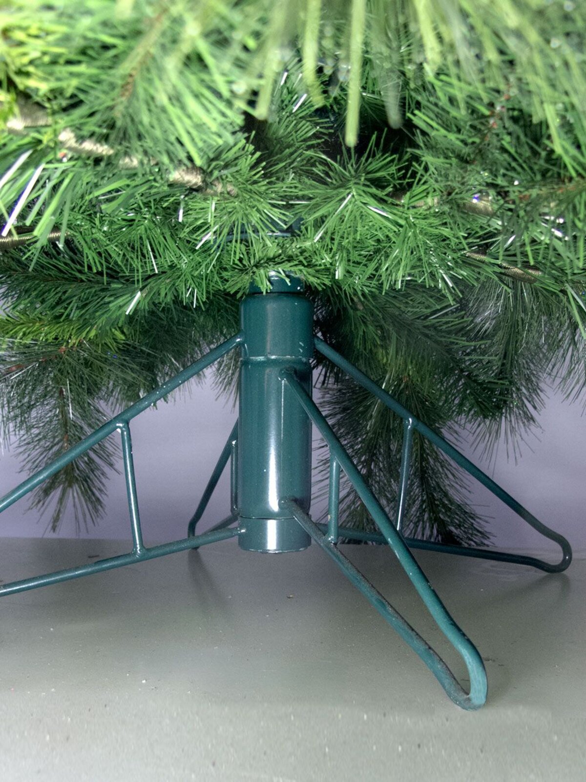 Siberian Cedar Pine Christmas Tree With 1174 Tips - 2.3m — image 4