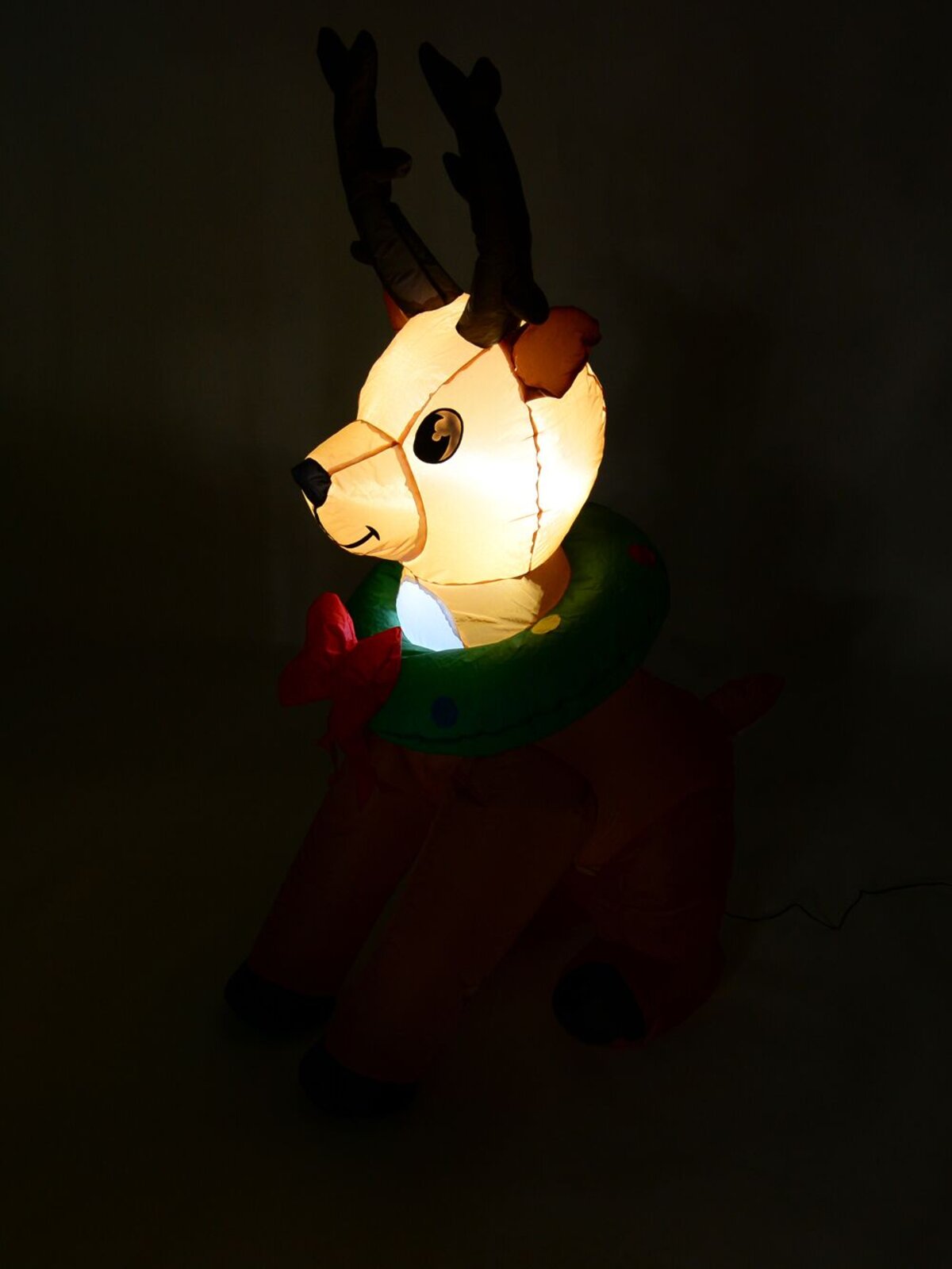 Sitting Buck Deer With Wreath Around His Neck Illuminated Inflatable - 1.2m