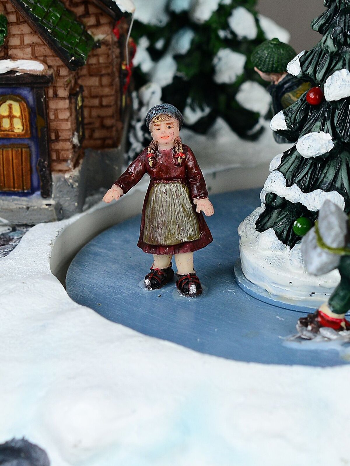 Snow Day! Skating Around A Frozen Pond Christmas Village Scene - 26cm — image 5
