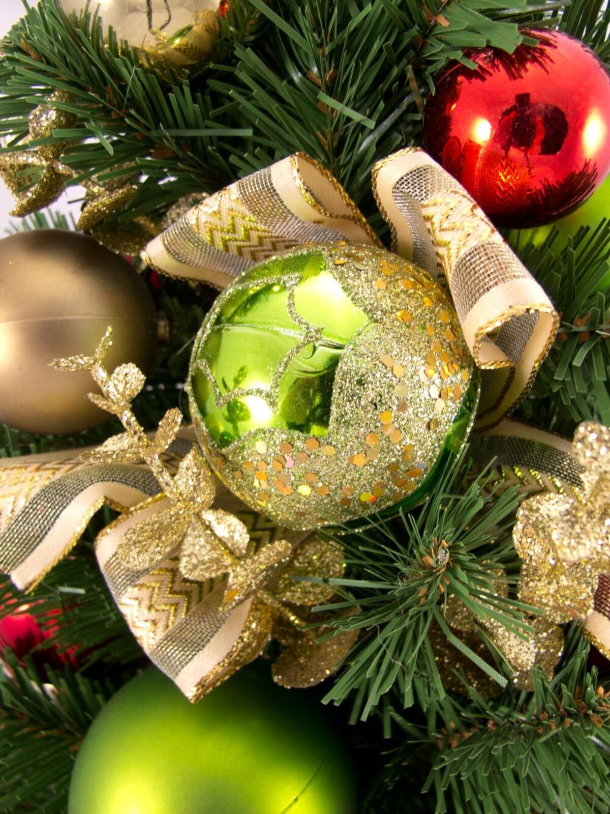 Table Top Trees - Pre-Decorated With Baubles, Twigs & Ribbon - 64cm