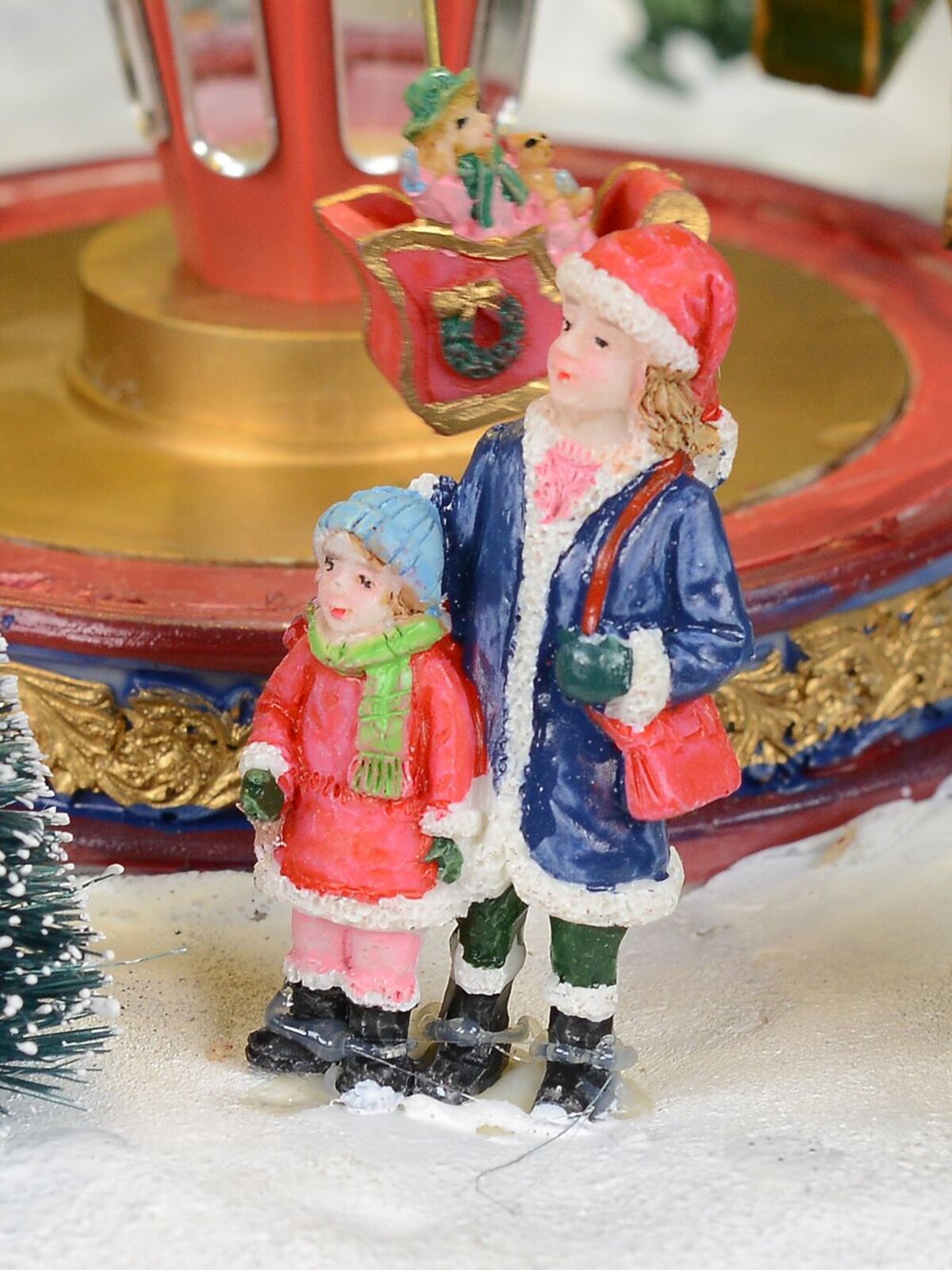 Village with Child, Animated, Musical & Illuminated - 38cm — image 6
